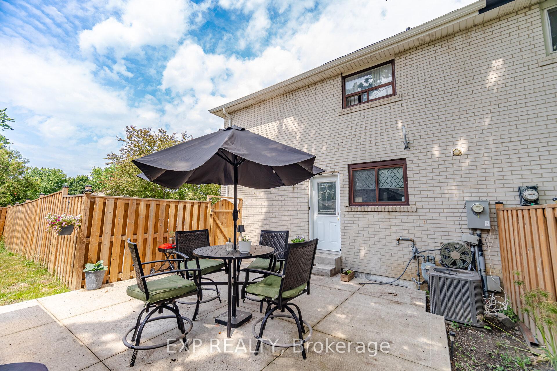 Photo 34 of 33 Earlsdale Crescent, Brampton, Southgate — HOMEH