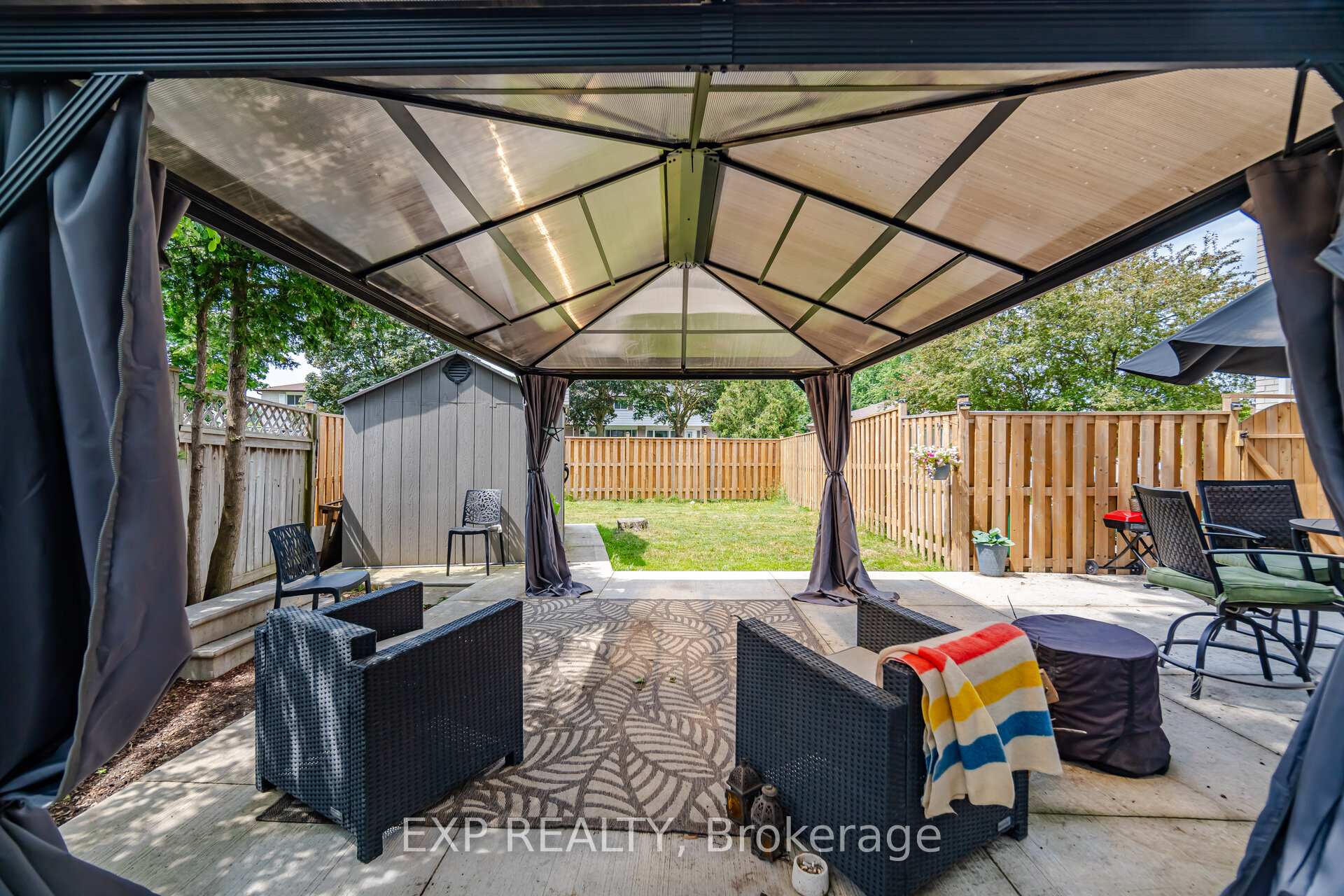Photo 35 of 33 Earlsdale Crescent, Brampton, Southgate — HOMEH