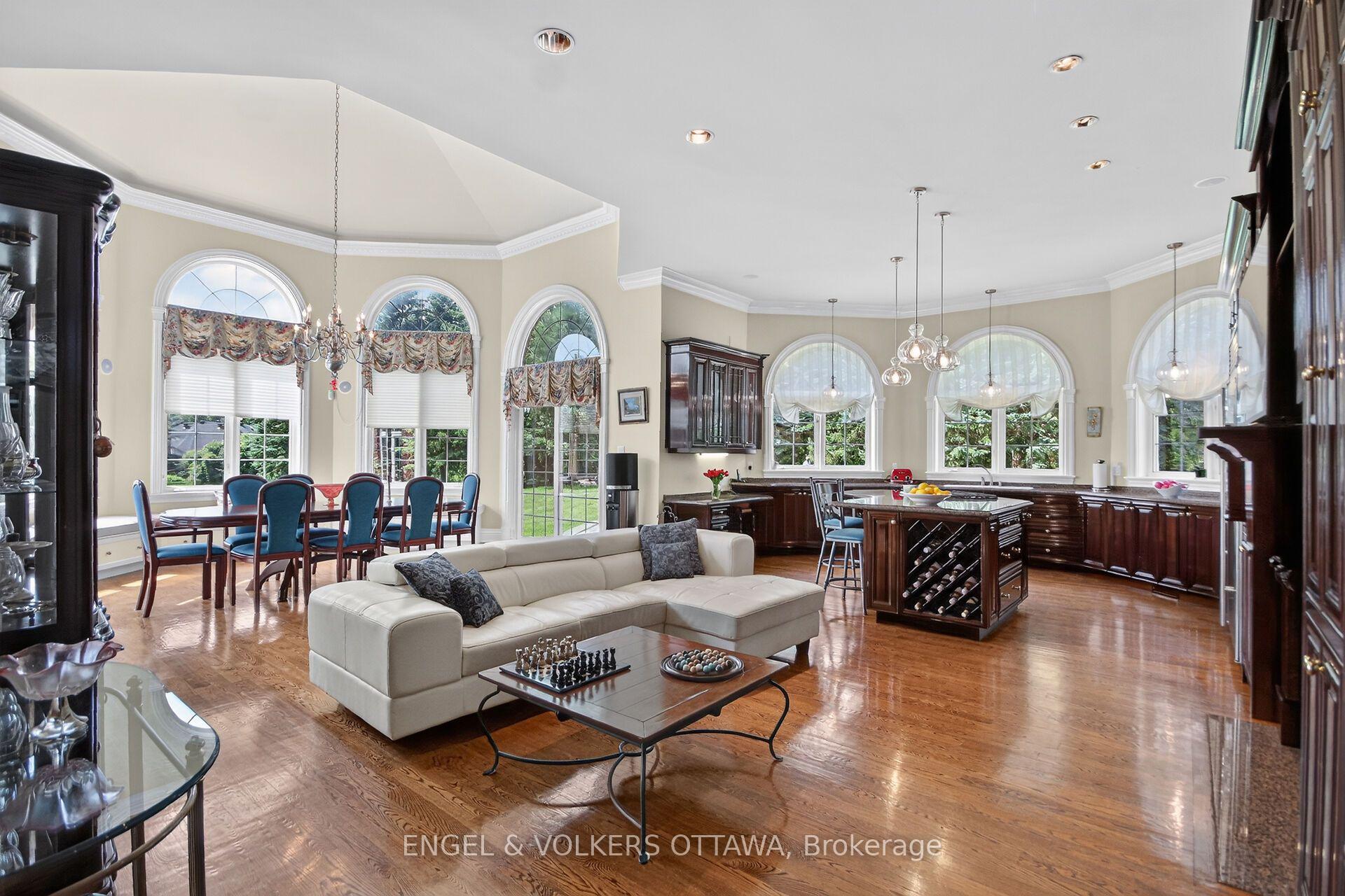 Photo 10 of 36 Cedarhill Drive, Ottawa, Cedar Hill/Orchard Estates — HOMEH