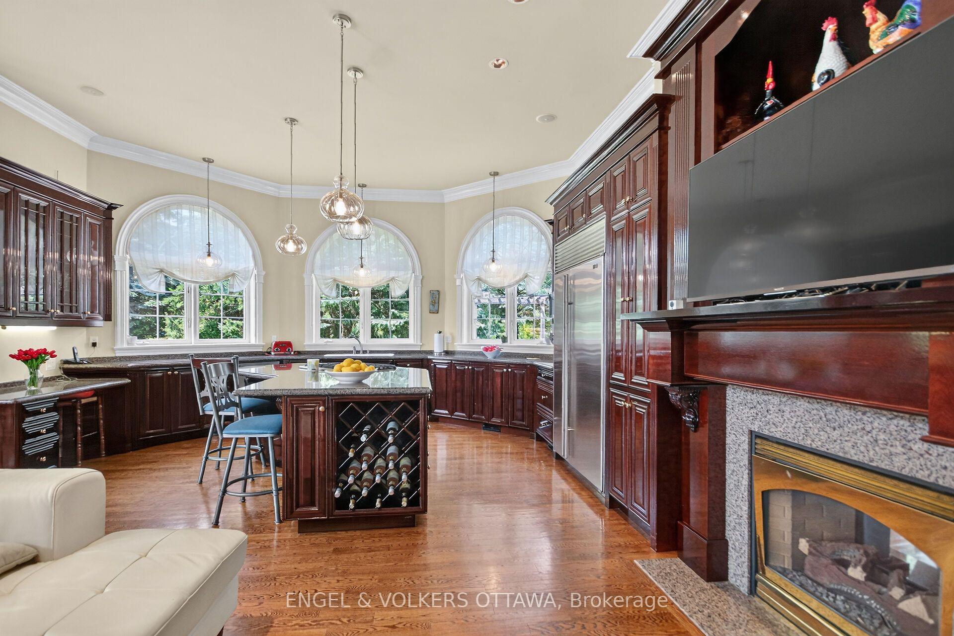 Photo 11 of 36 Cedarhill Drive, Ottawa, Cedar Hill/Orchard Estates — HOMEH