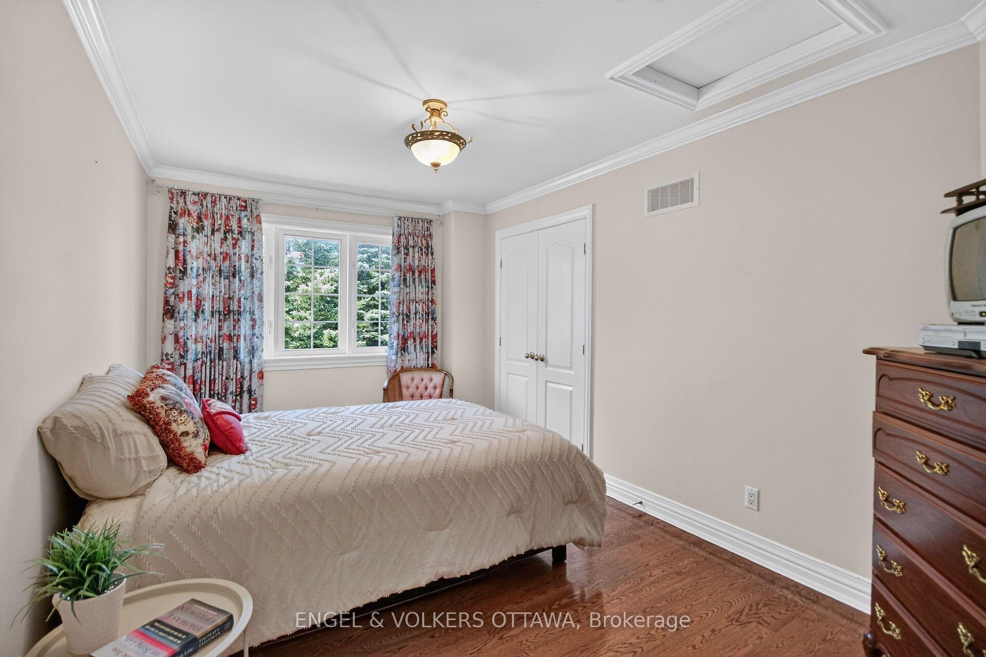 Photo 37 of 36 Cedarhill Drive, Ottawa, Cedar Hill/Orchard Estates — HOMEH