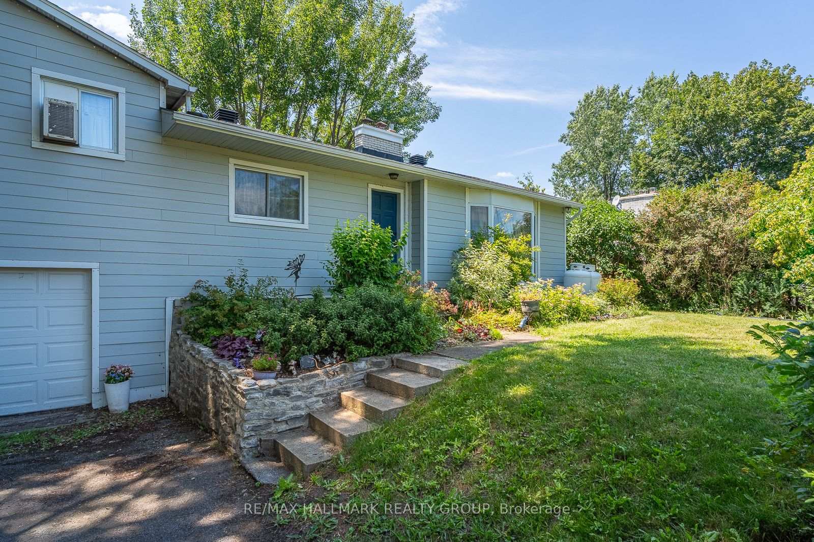 Photo 5 of 5290 Driscoll Drive, Ottawa, Manotick Long Island & Nicholls Island — HOMEH