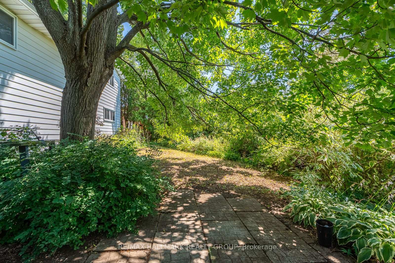 Photo 13 of 5290 Driscoll Drive, Ottawa, Manotick Long Island & Nicholls Island — HOMEH
