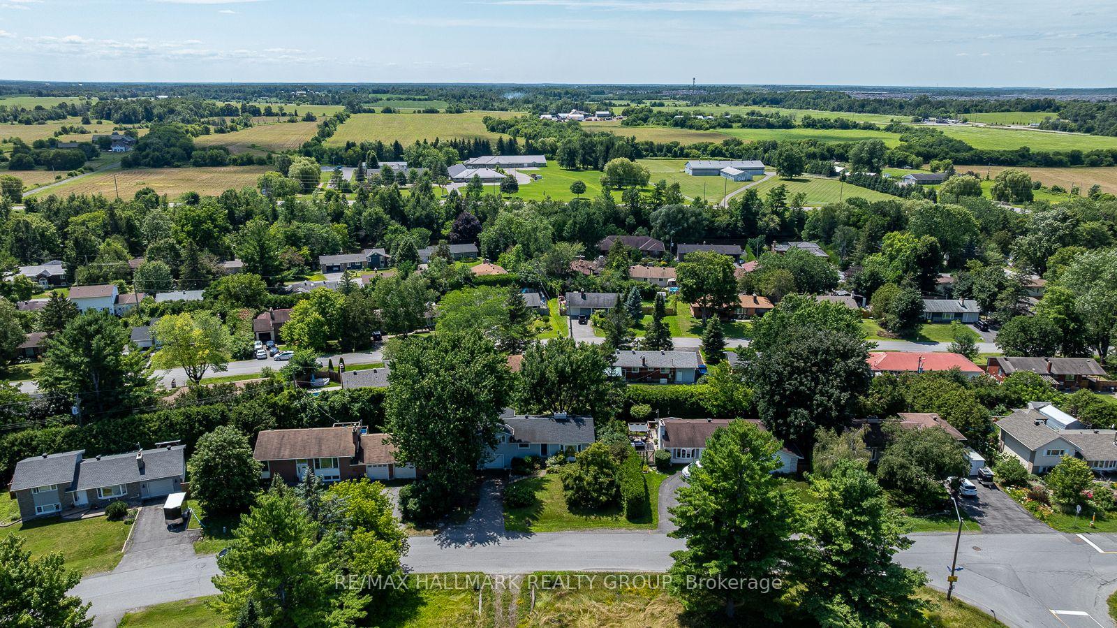 Photo 19 of 5290 Driscoll Drive, Ottawa, Manotick Long Island & Nicholls Island — HOMEH