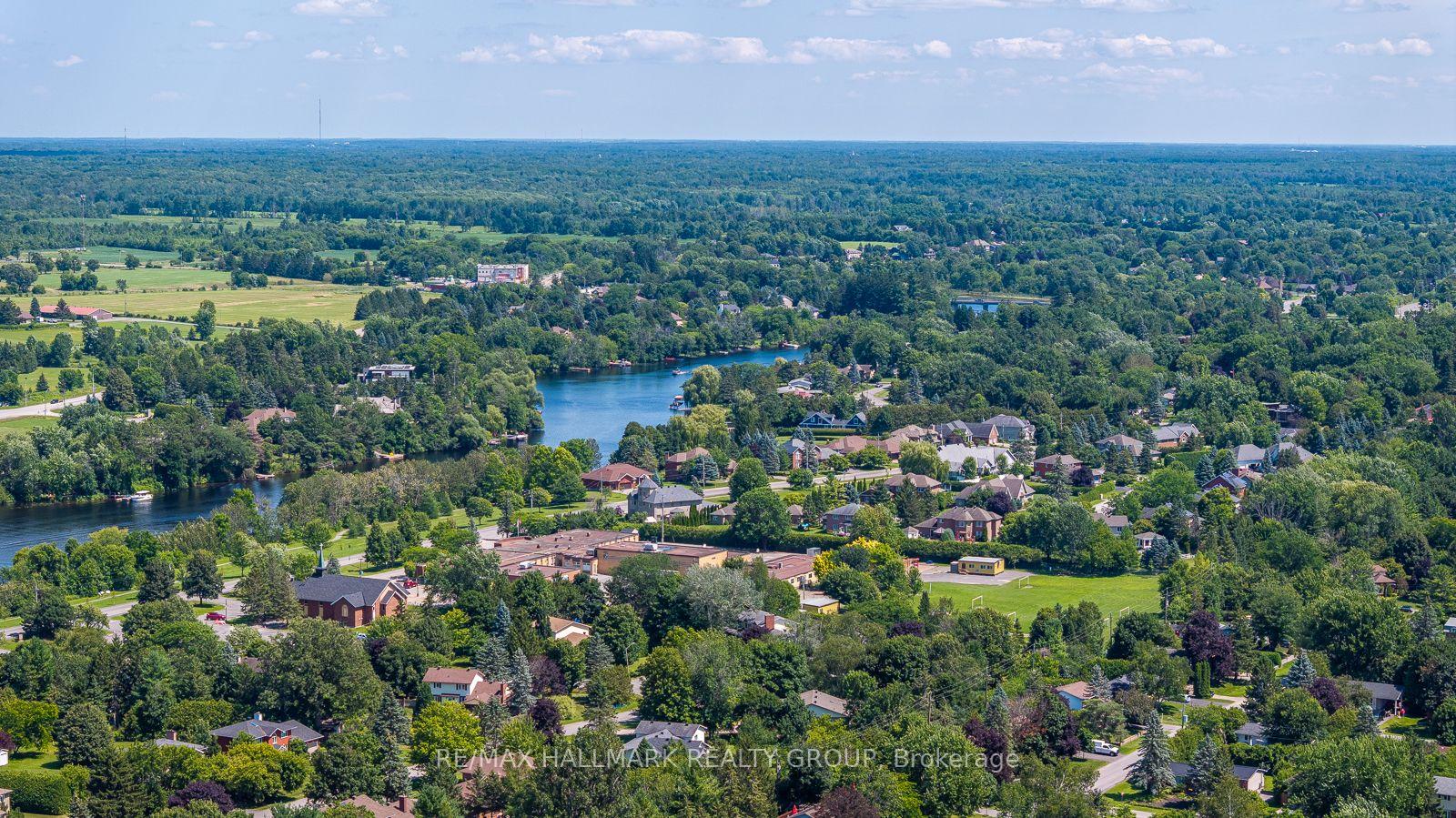Photo 20 of 5290 Driscoll Drive, Ottawa, Manotick Long Island & Nicholls Island — HOMEH