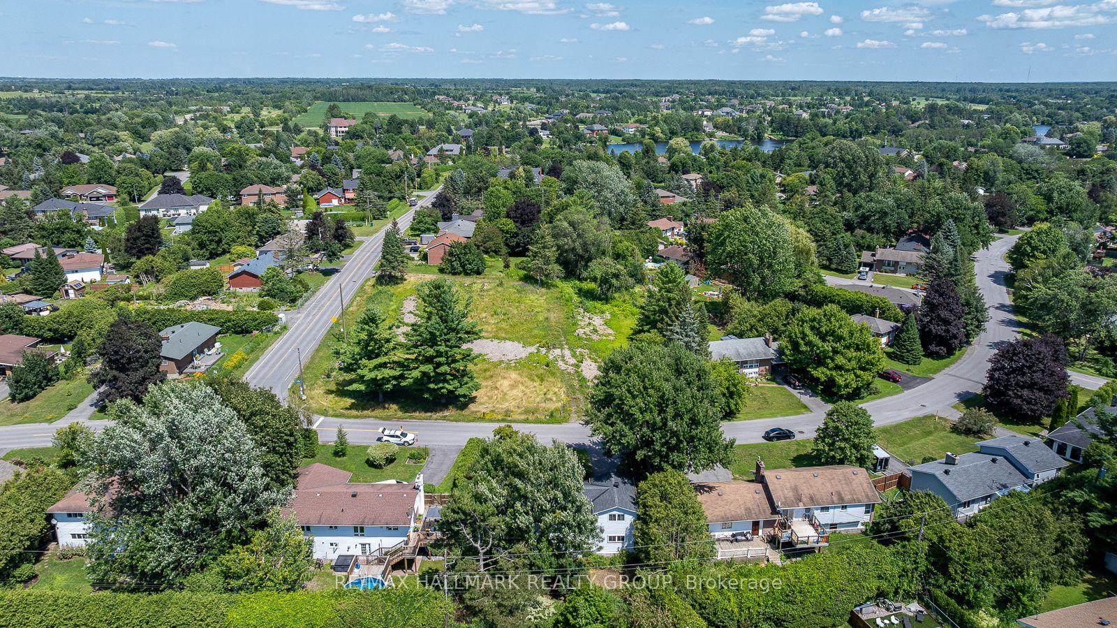 Photo 23 of 5290 Driscoll Drive, Ottawa, Manotick Long Island & Nicholls Island — HOMEH