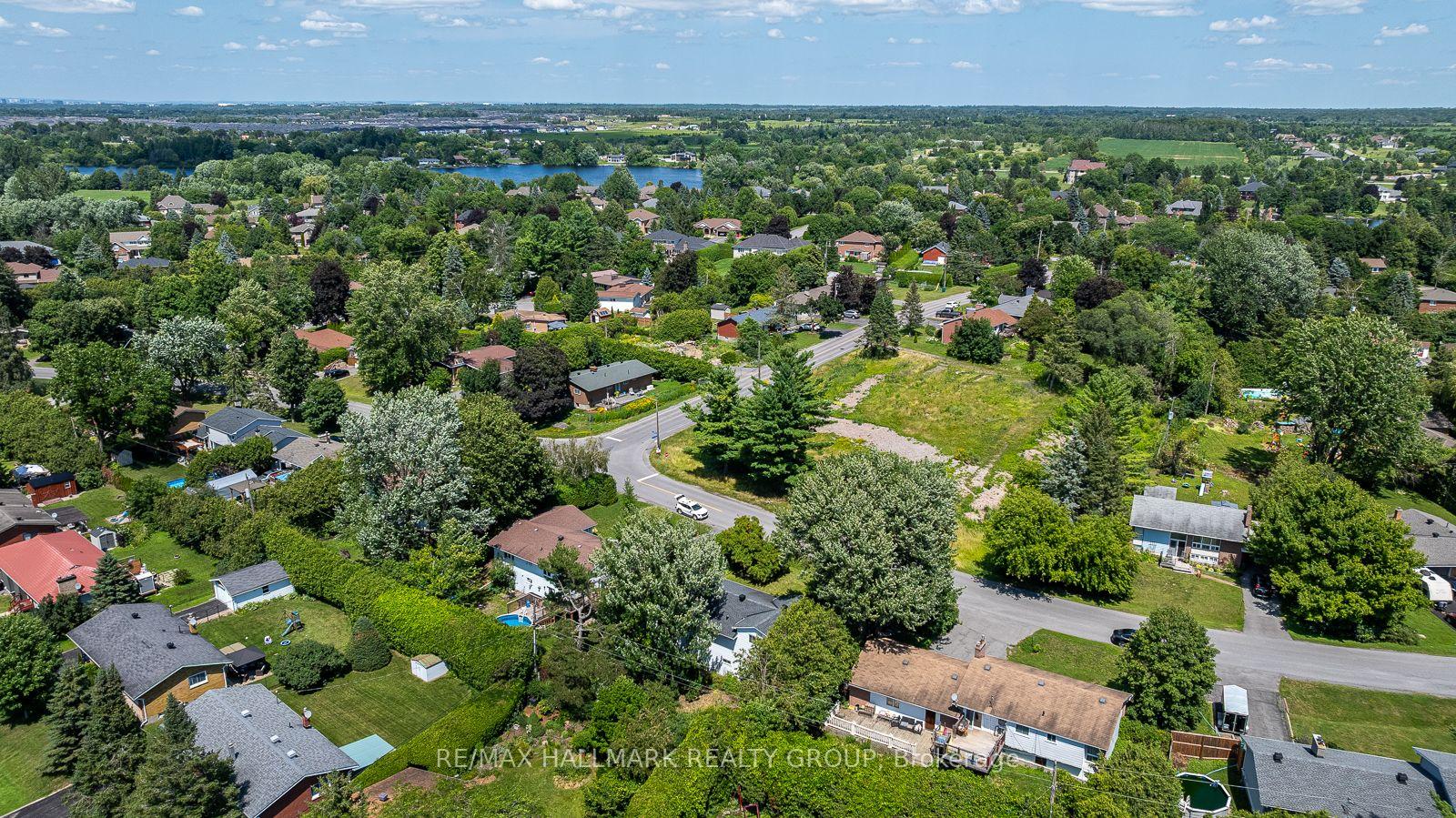 Photo 24 of 5290 Driscoll Drive, Ottawa, Manotick Long Island & Nicholls Island — HOMEH