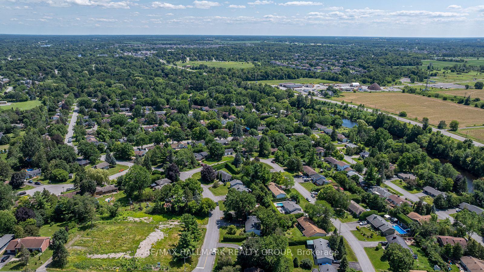 Photo 28 of 5290 Driscoll Drive, Ottawa, Manotick Long Island & Nicholls Island — HOMEH