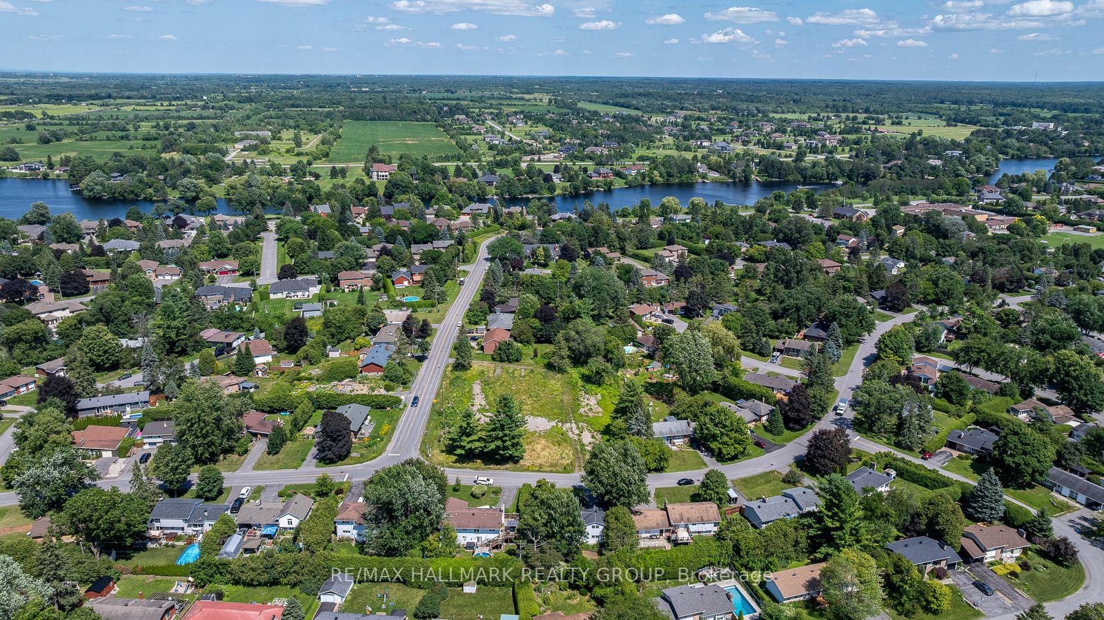 Photo 33 of 5290 Driscoll Drive, Ottawa, Manotick Long Island & Nicholls Island — HOMEH