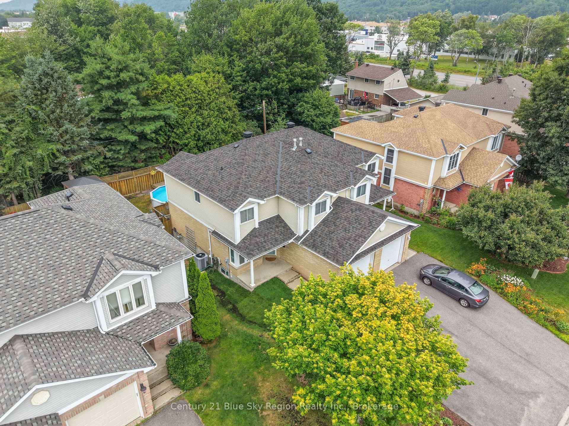 Photo 6 of 661 Tackaberry Drive, North Bay, West End — HOMEH