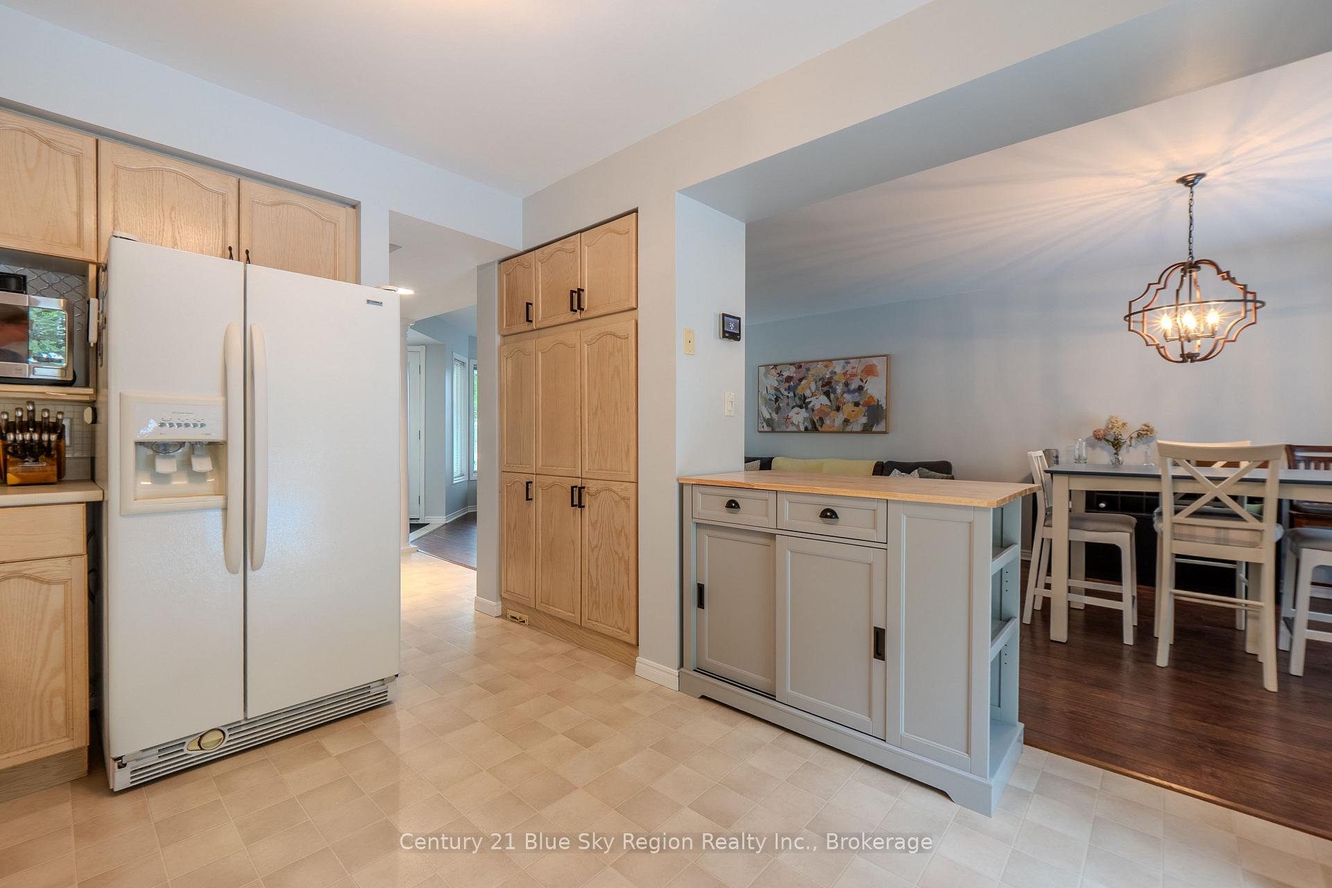 Photo 16 of 661 Tackaberry Drive, North Bay, West End — HOMEH