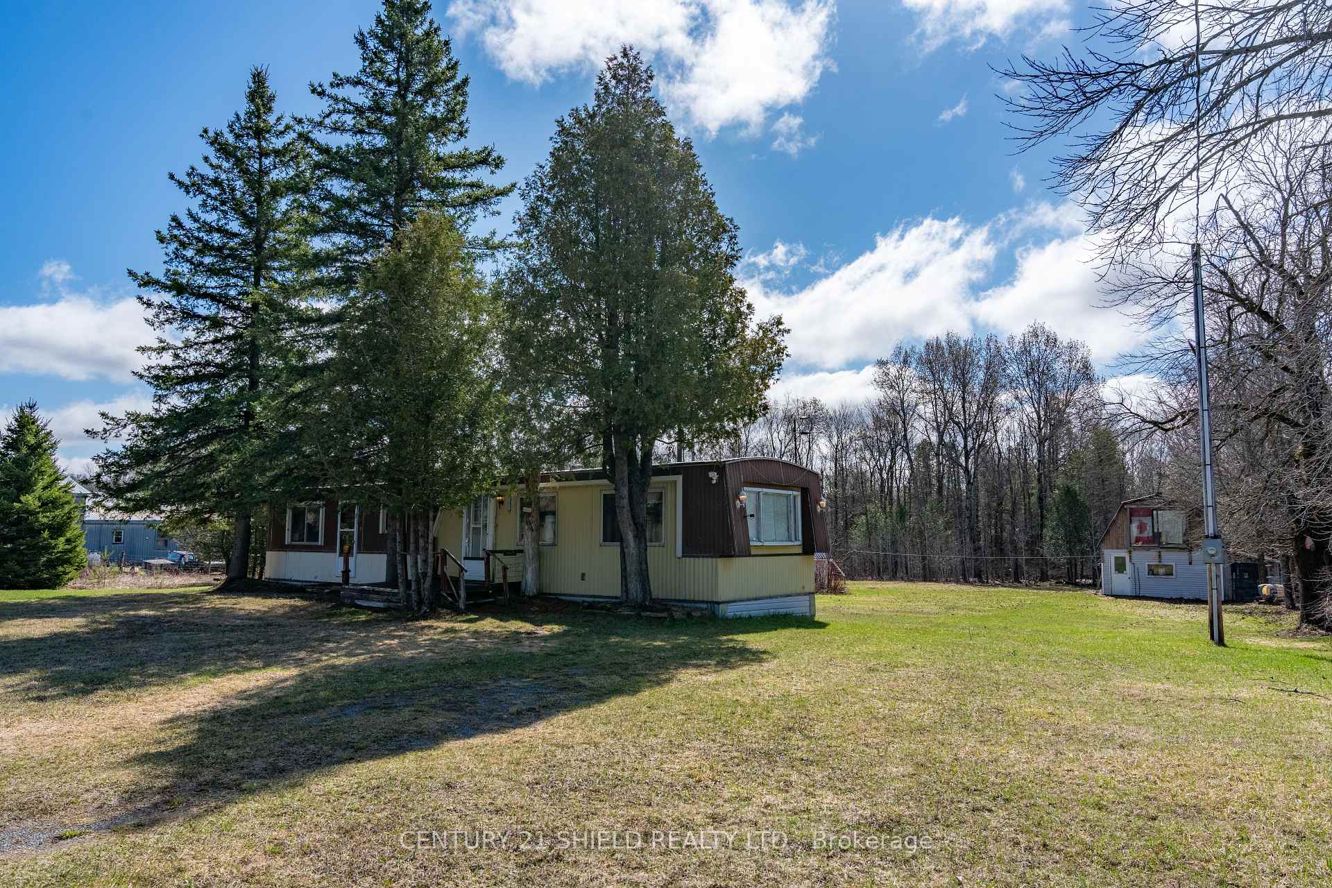 Front of 18100 Kenyon Concession Rd 1