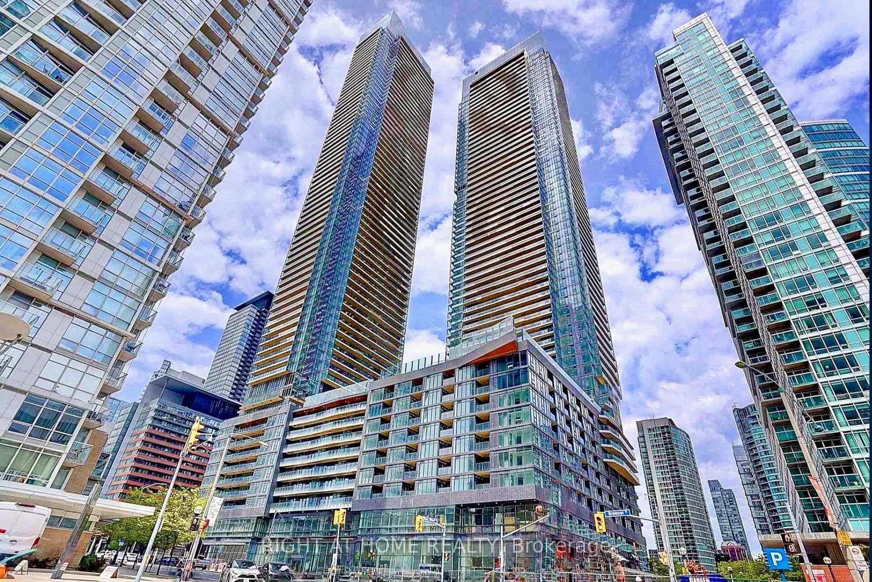 Front of Unit 828, 3 Concord Cityplace Way
