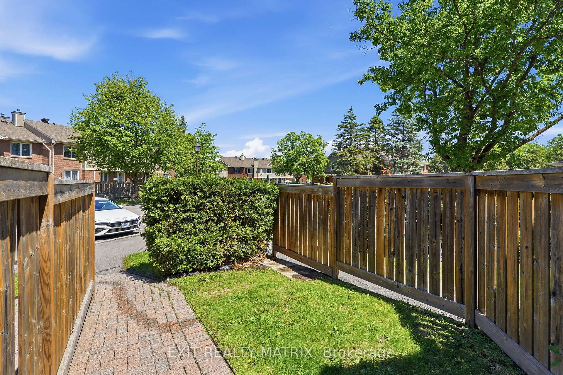 Photo 3 of Unit 205, 495 Canteval Terrace, Ottawa, Fallingbrook/Pineridge — HOMEH