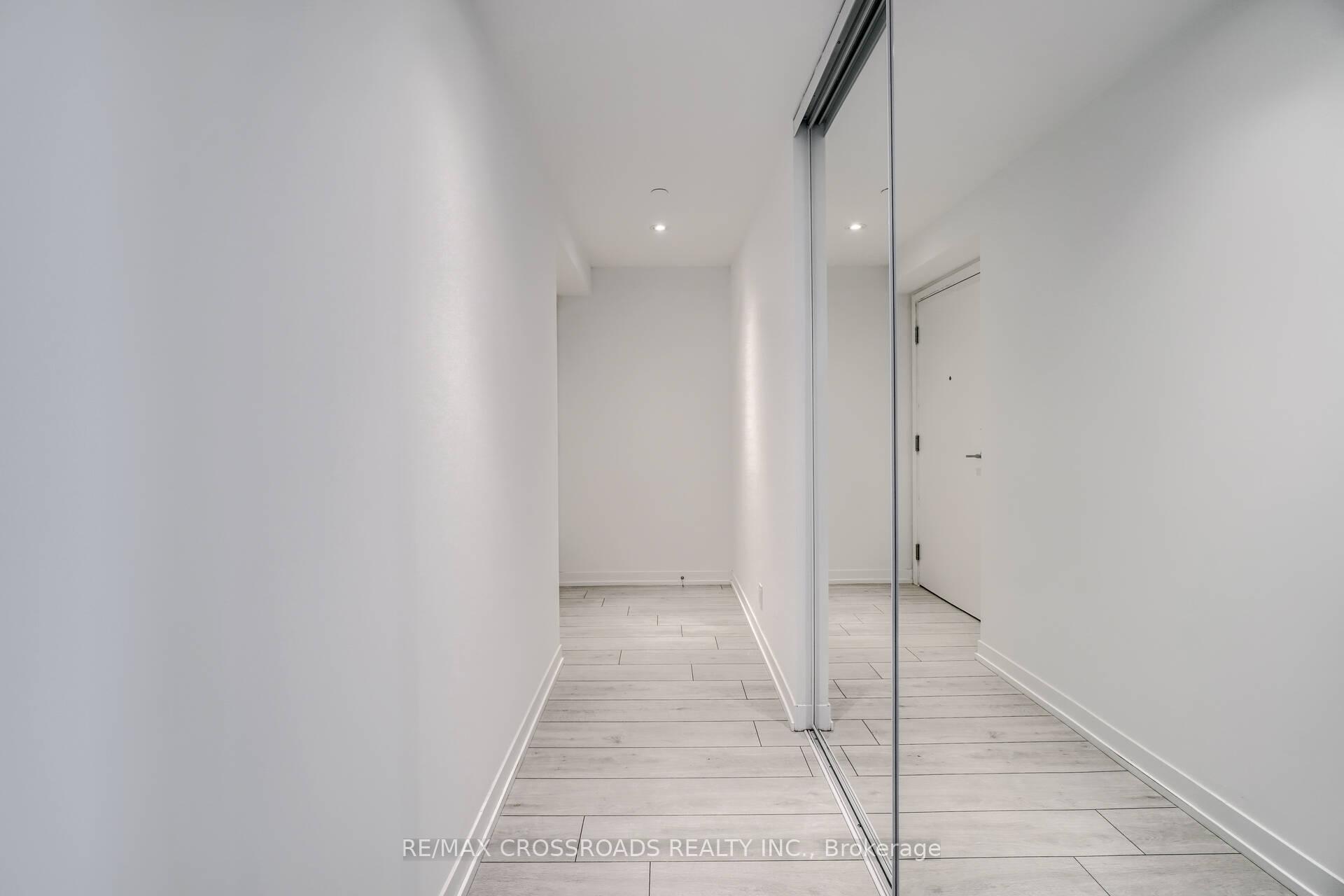 Photo 10 of Unit 4009, 950 Portage Parkway, Vaughan, Vaughan Corporate Centre — HOMEH