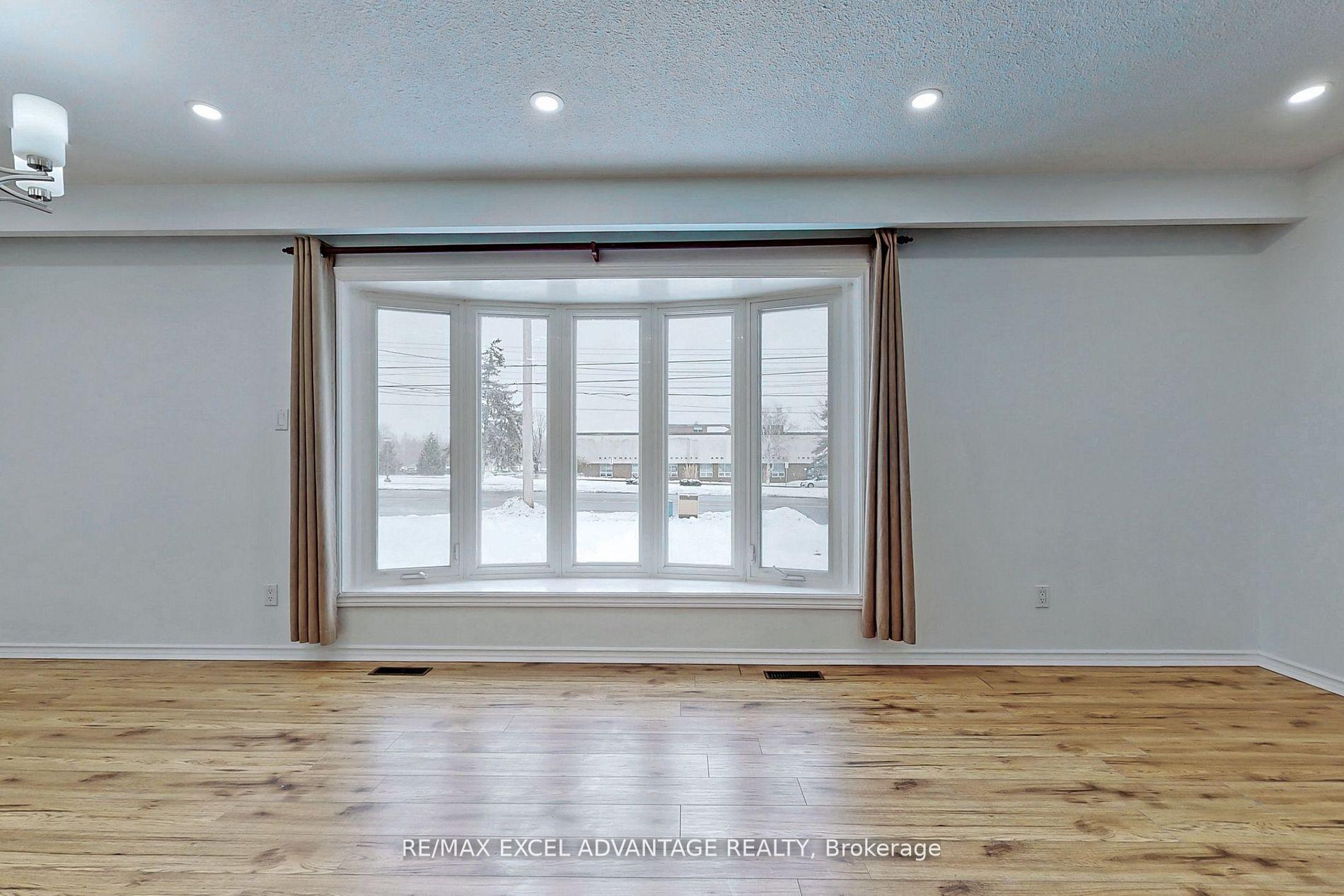 Photo 3 of Unit Main, 274 Harmony Road N, Oshawa, Eastdale — HOMEH