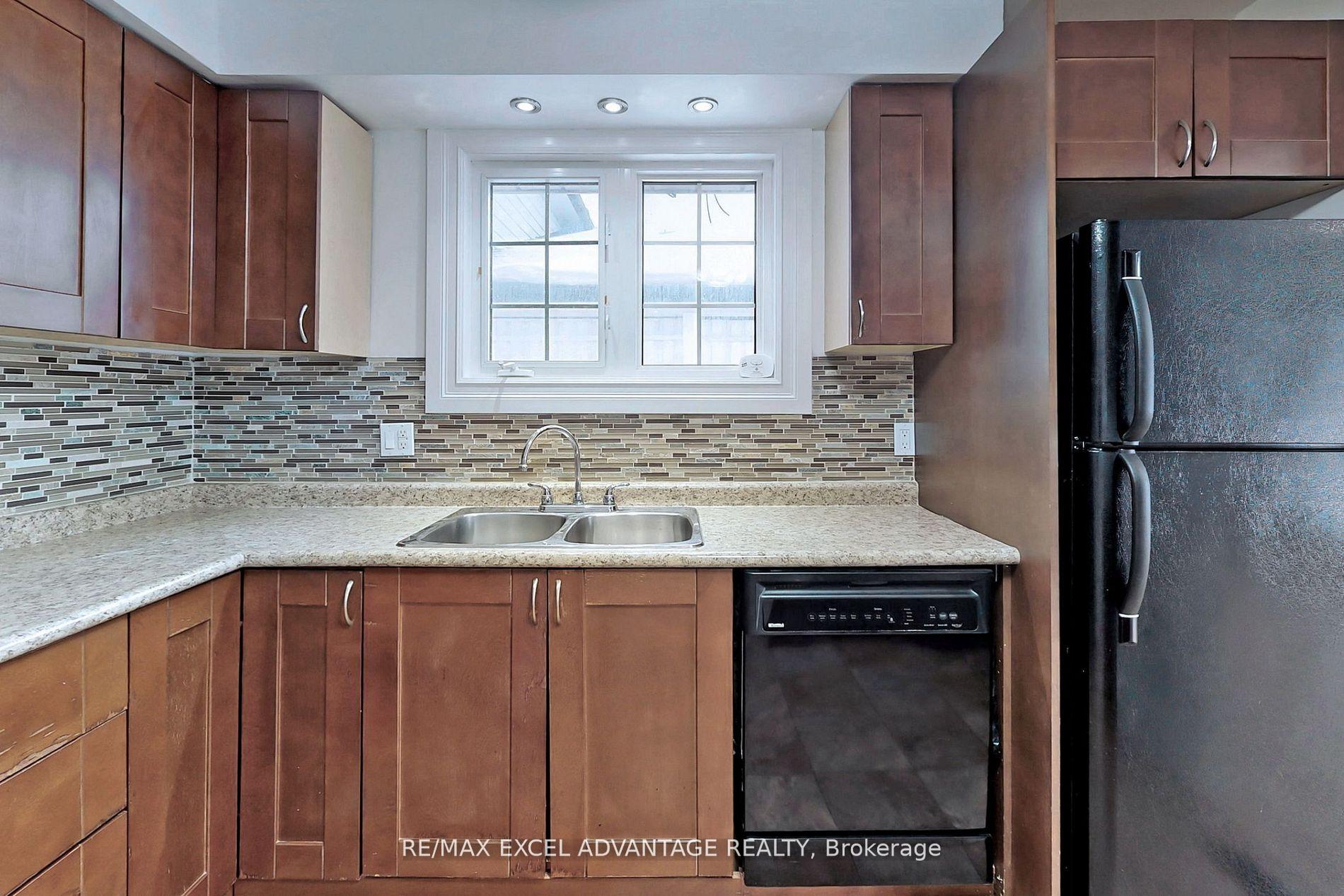 Photo 10 of Unit Main, 274 Harmony Road N, Oshawa, Eastdale — HOMEH