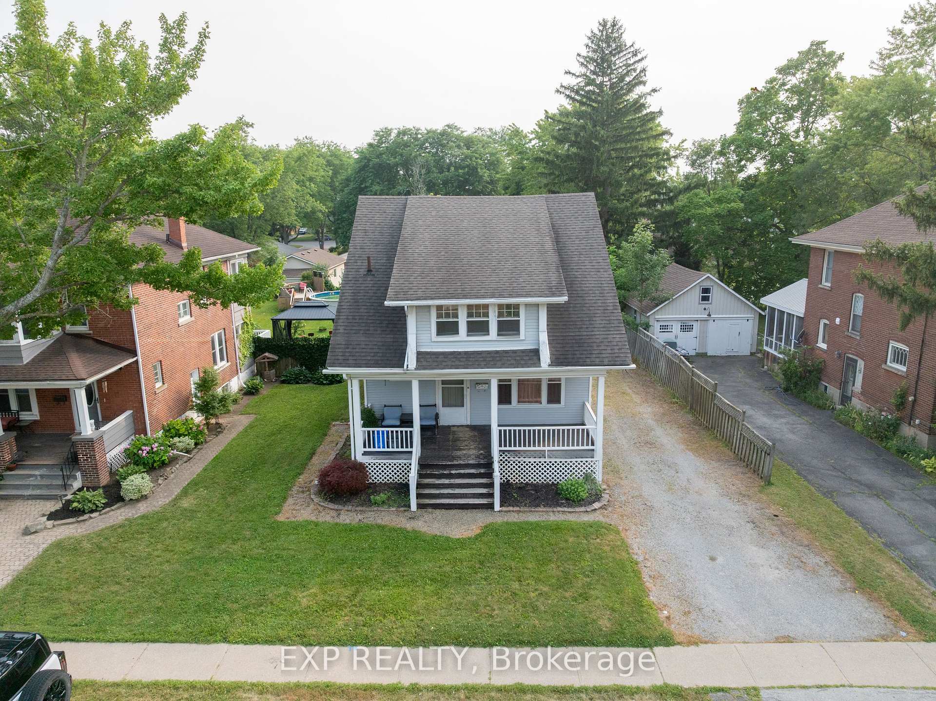 Photo 1 of 8289 Willoughby Drive, Niagara Falls, Chippawa — HOMEH