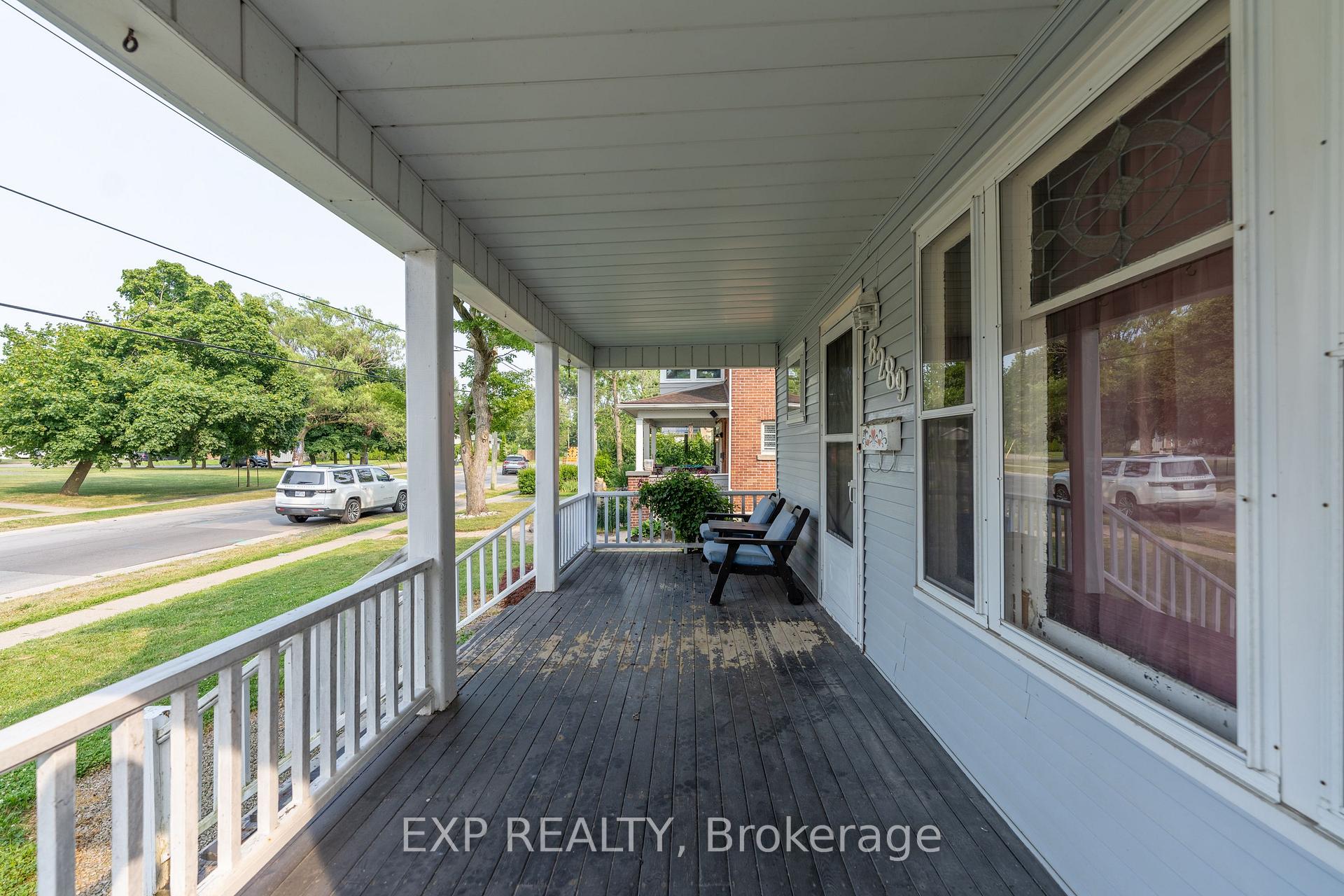 Photo 5 of 8289 Willoughby Drive, Niagara Falls, Chippawa — HOMEH