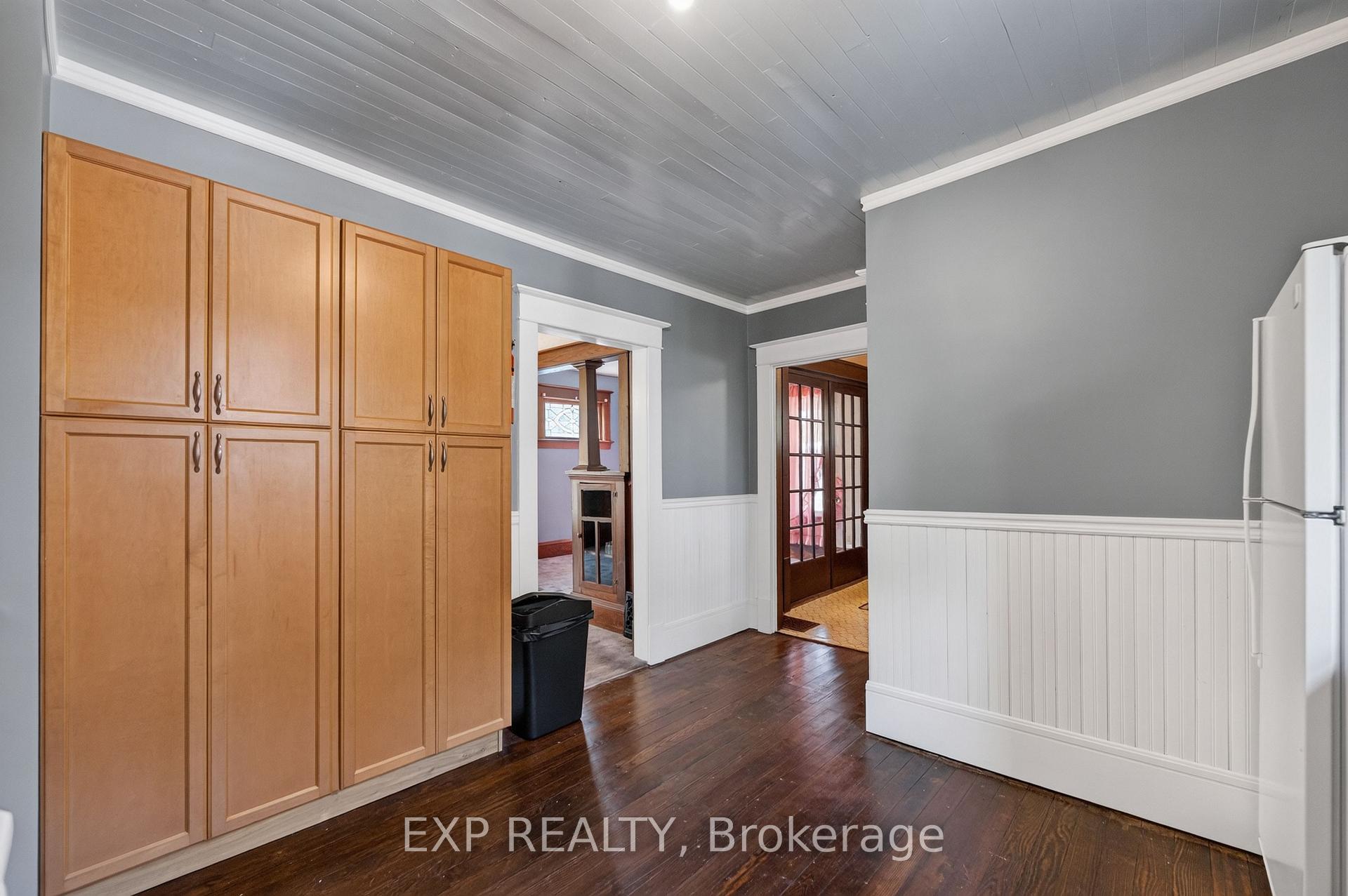 Photo 14 of 8289 Willoughby Drive, Niagara Falls, Chippawa — HOMEH