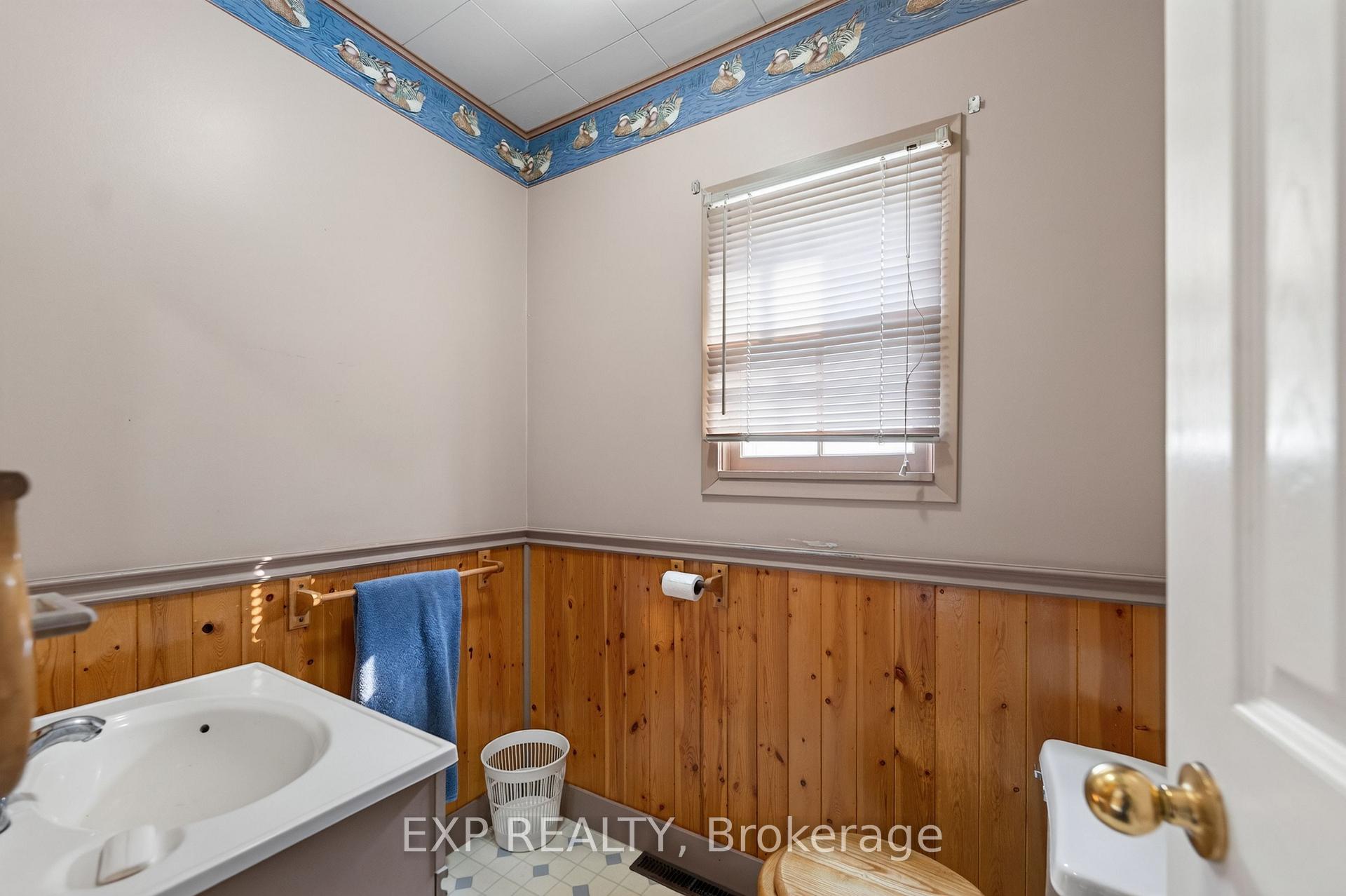 Photo 17 of 8289 Willoughby Drive, Niagara Falls, Chippawa — HOMEH
