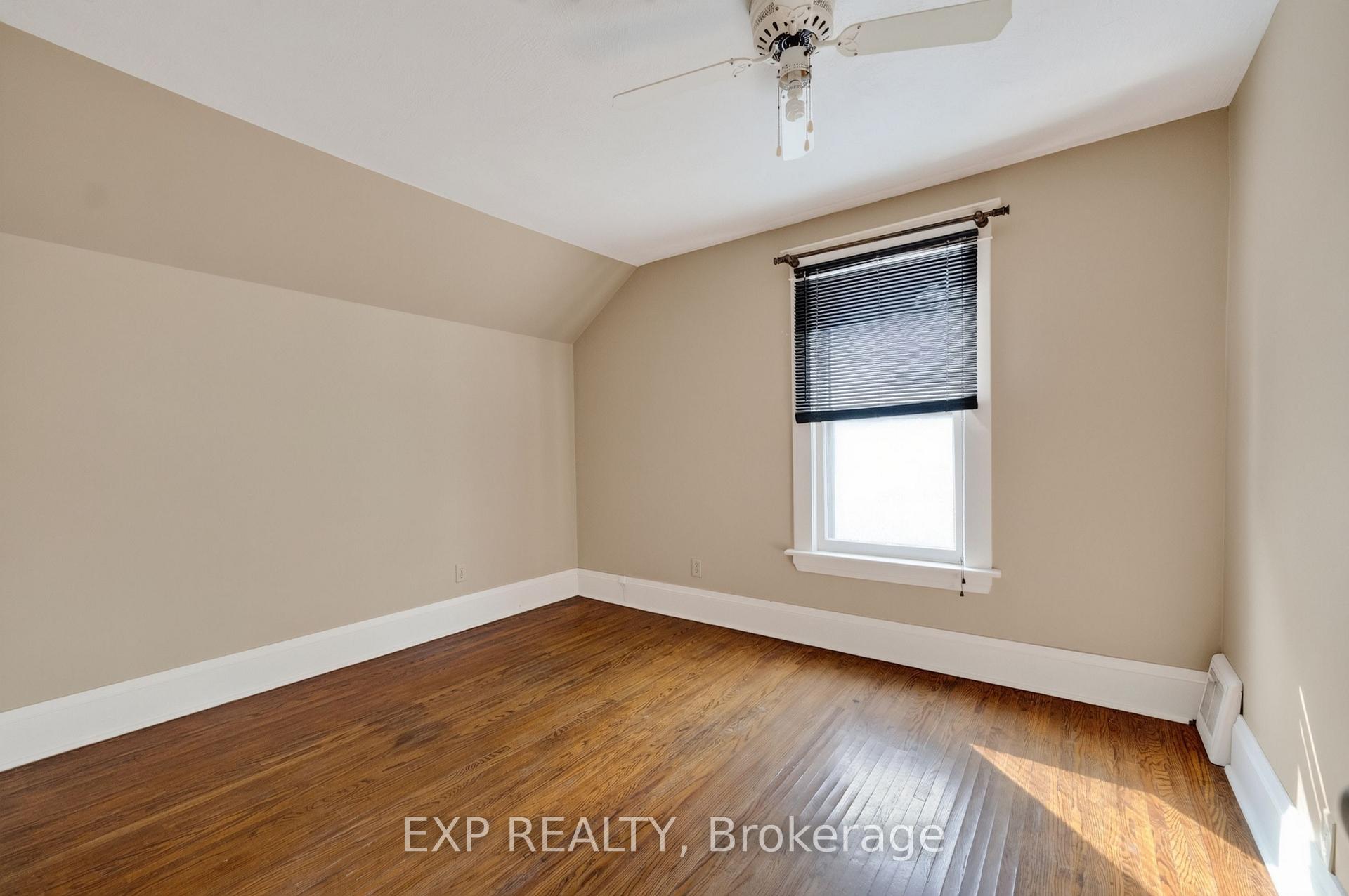 Photo 23 of 8289 Willoughby Drive, Niagara Falls, Chippawa — HOMEH