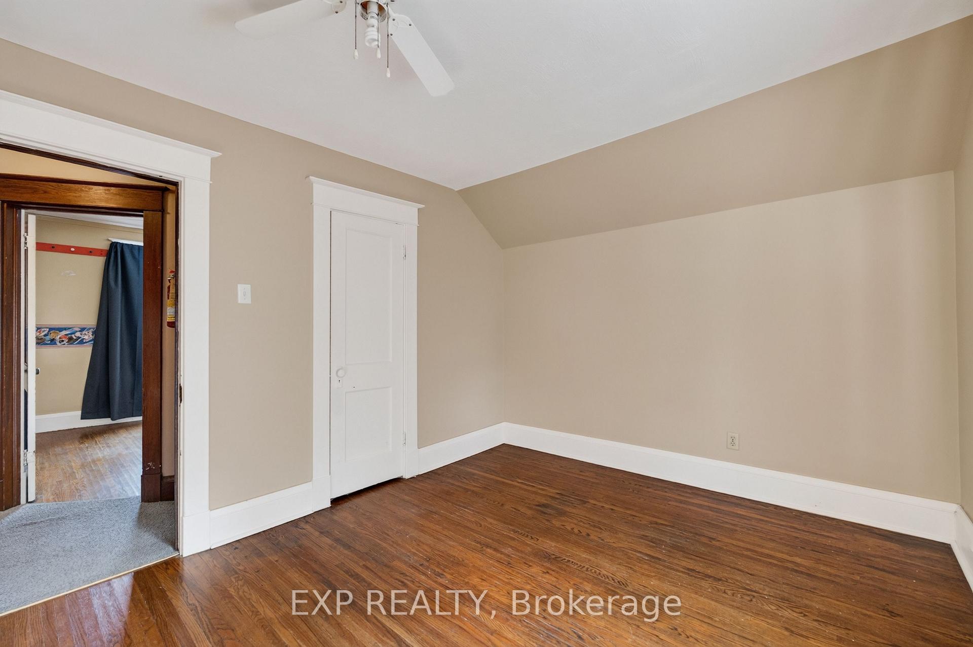 Photo 24 of 8289 Willoughby Drive, Niagara Falls, Chippawa — HOMEH