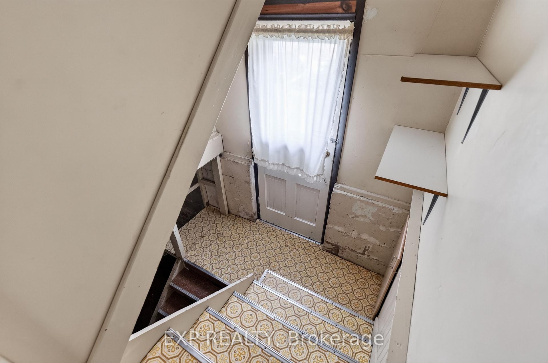 Photo 31 of 8289 Willoughby Drive, Niagara Falls, Chippawa — HOMEH