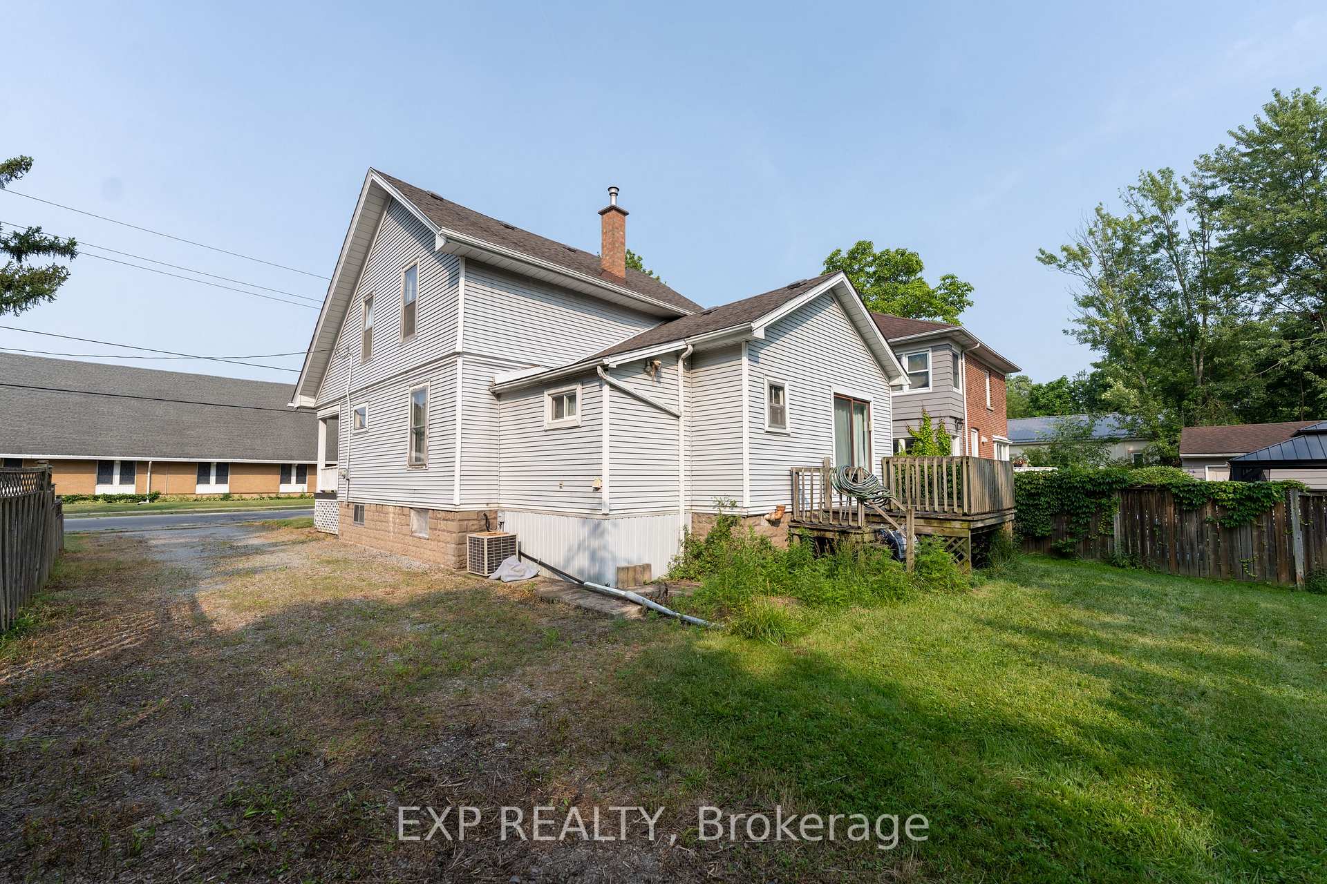 Photo 33 of 8289 Willoughby Drive, Niagara Falls, Chippawa — HOMEH