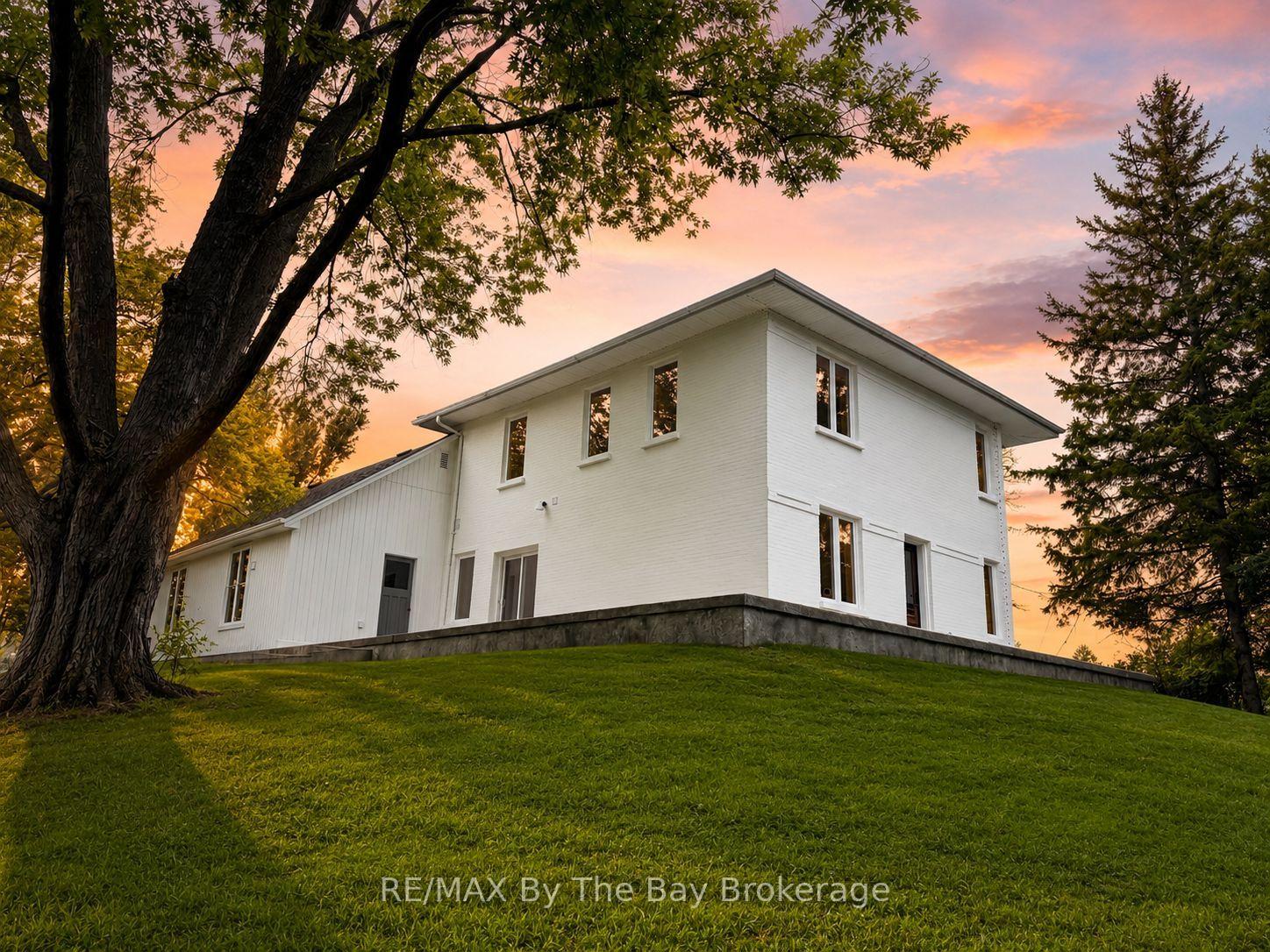 Photo 1 of 6358 Sunnidale Concession 5 Road, Clearview, Rural Clearview — HOMEH