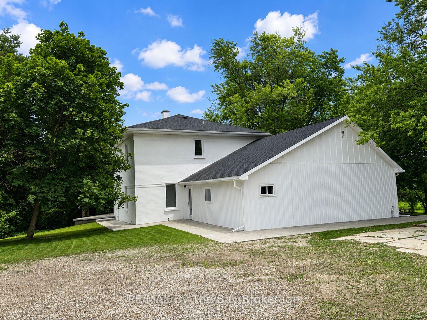 Photo 33 of 6358 Sunnidale Concession 5 Road, Clearview, Rural Clearview — HOMEH