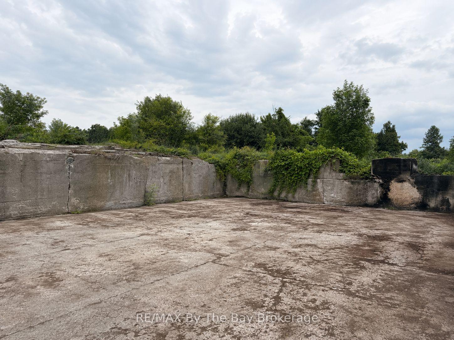Photo 38 of 6358 Sunnidale Concession 5 Road, Clearview, Rural Clearview — HOMEH