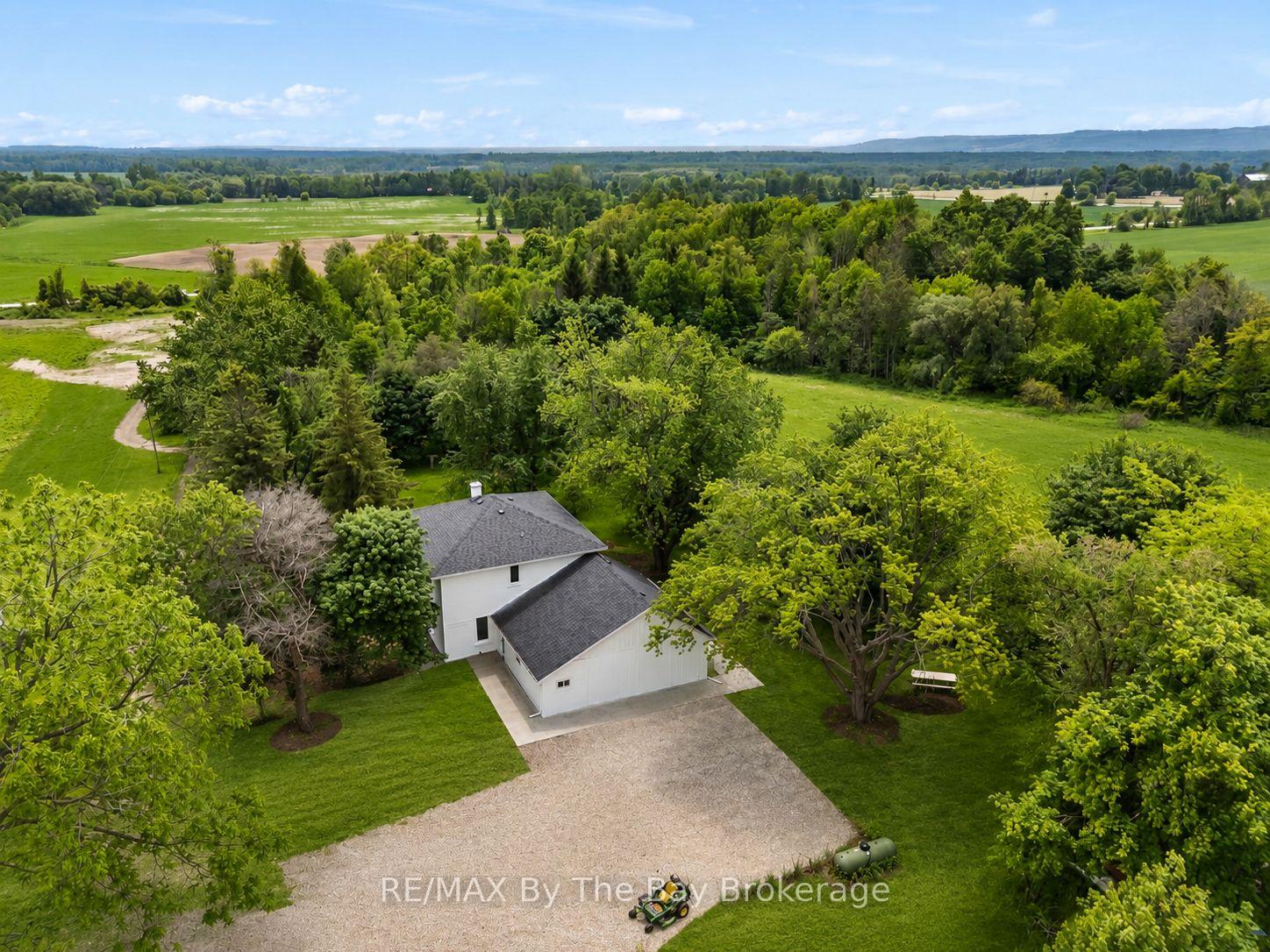 Photo 41 of 6358 Sunnidale Concession 5 Road, Clearview, Rural Clearview — HOMEH