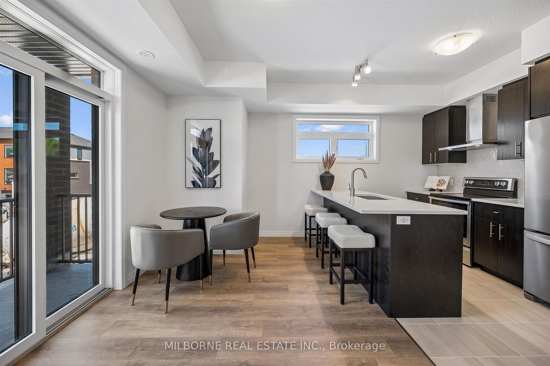 Photo 7 of 36 Thatcher Drive, Guelph, Kortright East — HOMEH