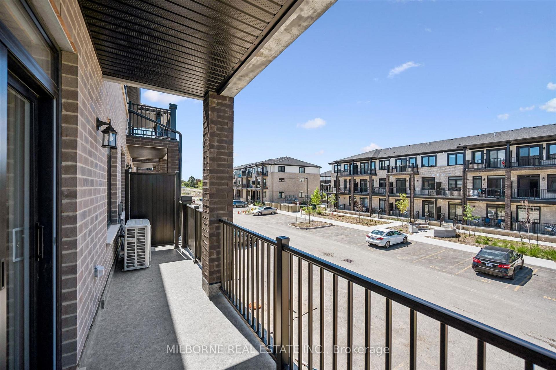 Photo 28 of 36 Thatcher Drive, Guelph, Kortright East — HOMEH