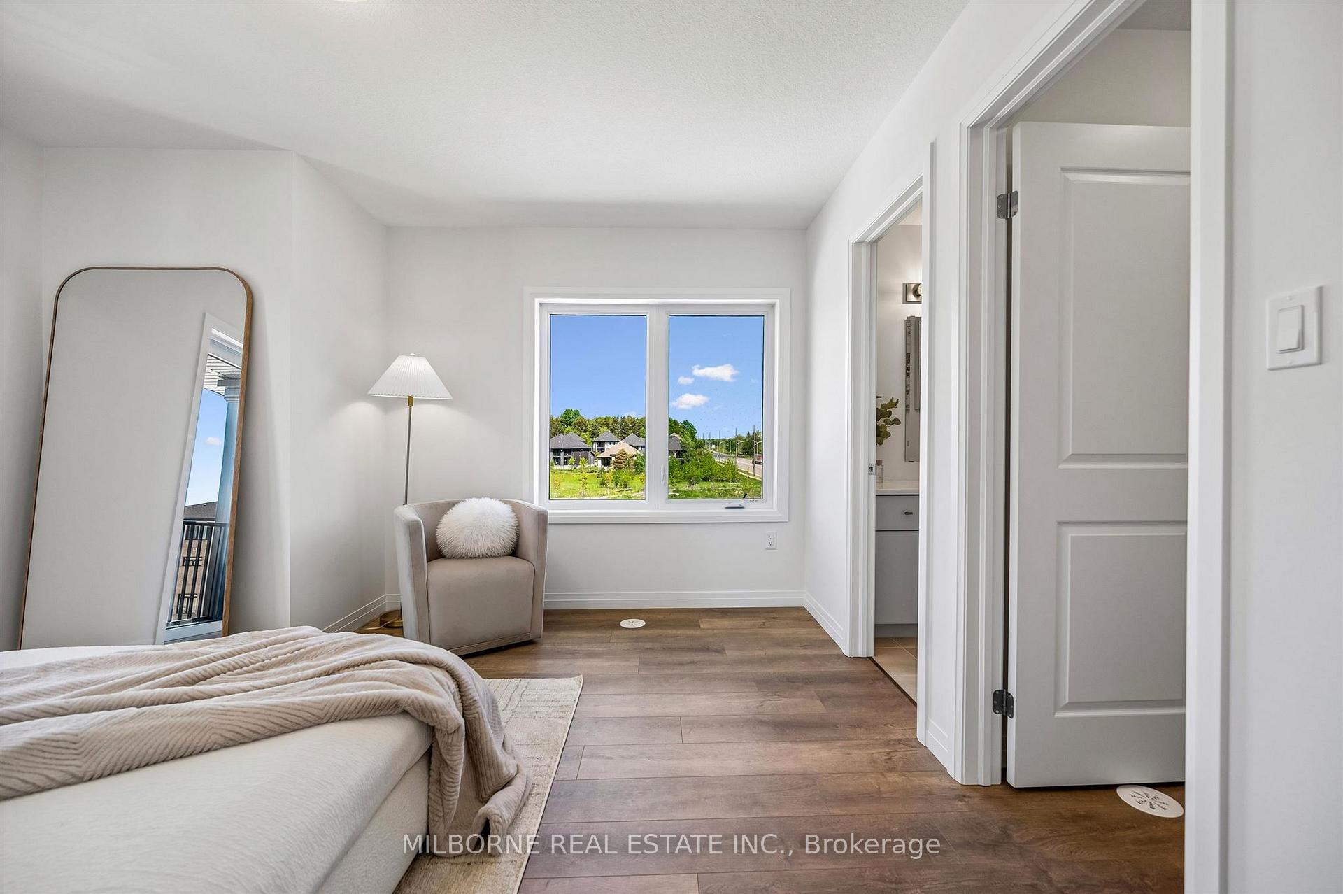 Photo 35 of 36 Thatcher Drive, Guelph, Kortright East — HOMEH