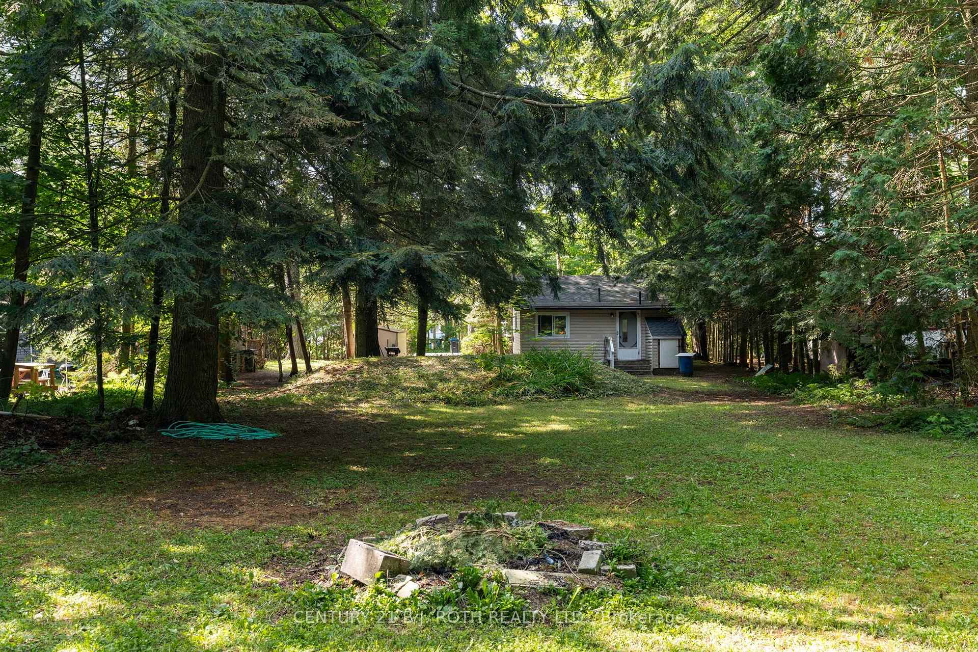 Photo 23 of 678 Pinegrove Avenue, Innisfil, Rural Innisfil — HOMEH