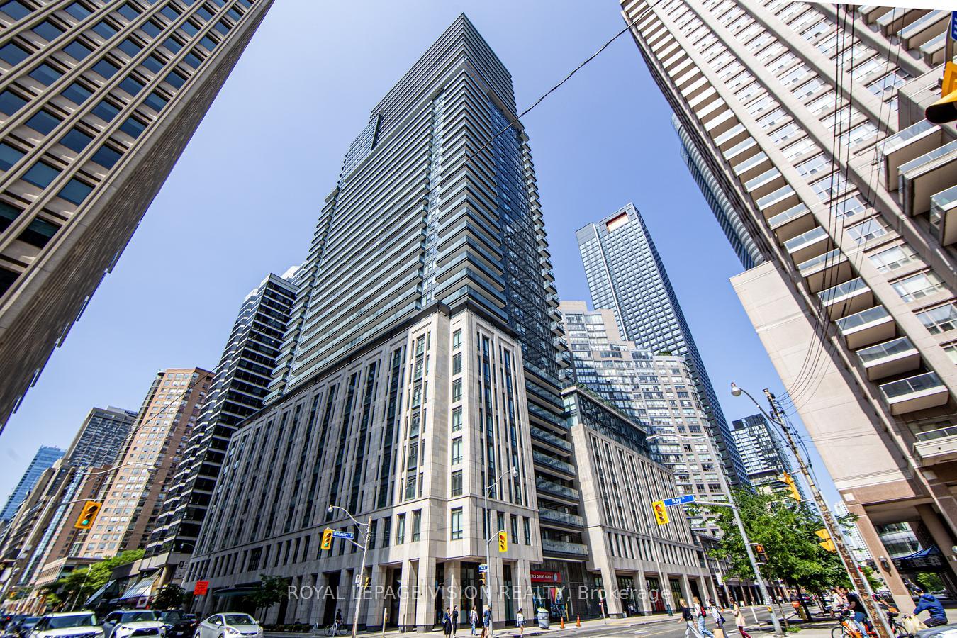 Photo 2 of Unit 2112, 955 Bay Street, Toronto, Bay Street Corridor — HOMEH