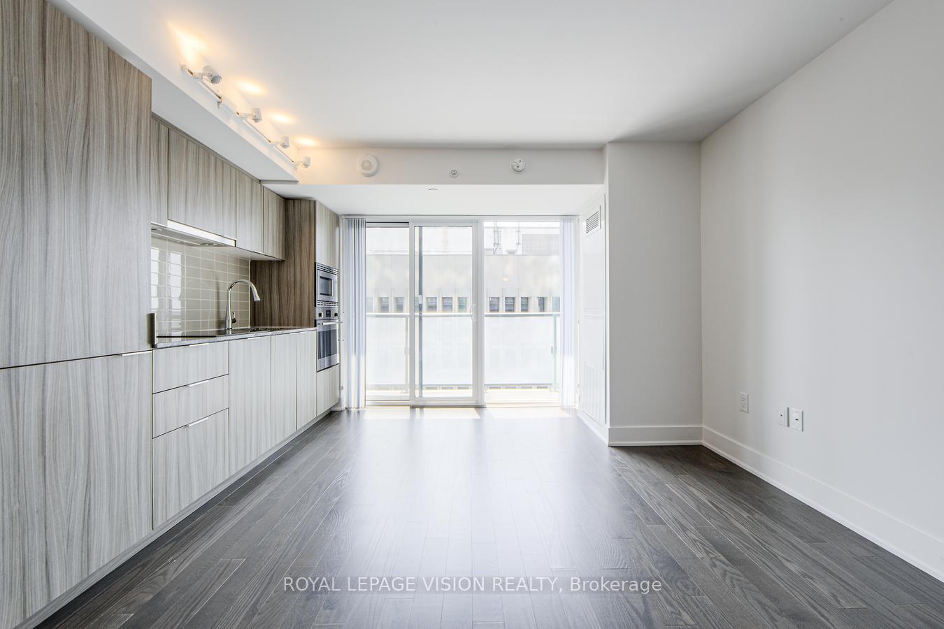 Photo 9 of Unit 2112, 955 Bay Street, Toronto, Bay Street Corridor — HOMEH
