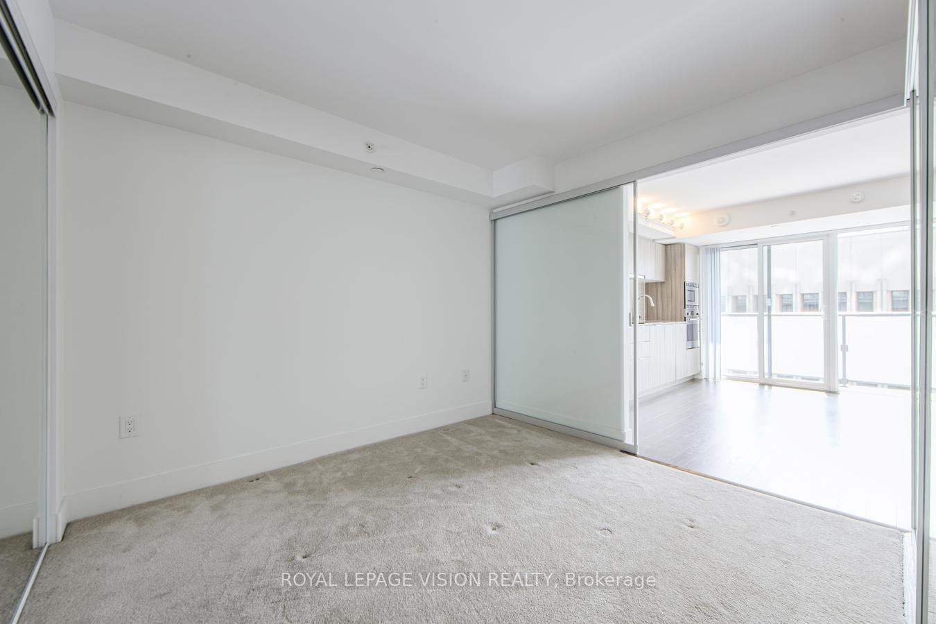Photo 14 of Unit 2112, 955 Bay Street, Toronto, Bay Street Corridor — HOMEH