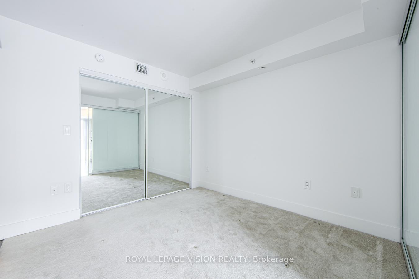 Photo 16 of Unit 2112, 955 Bay Street, Toronto, Bay Street Corridor — HOMEH
