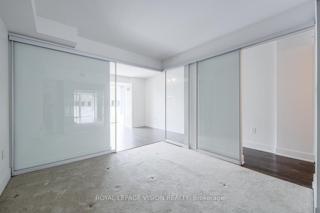 Photo 17 of Unit 2112, 955 Bay Street, Toronto, Bay Street Corridor — HOMEH