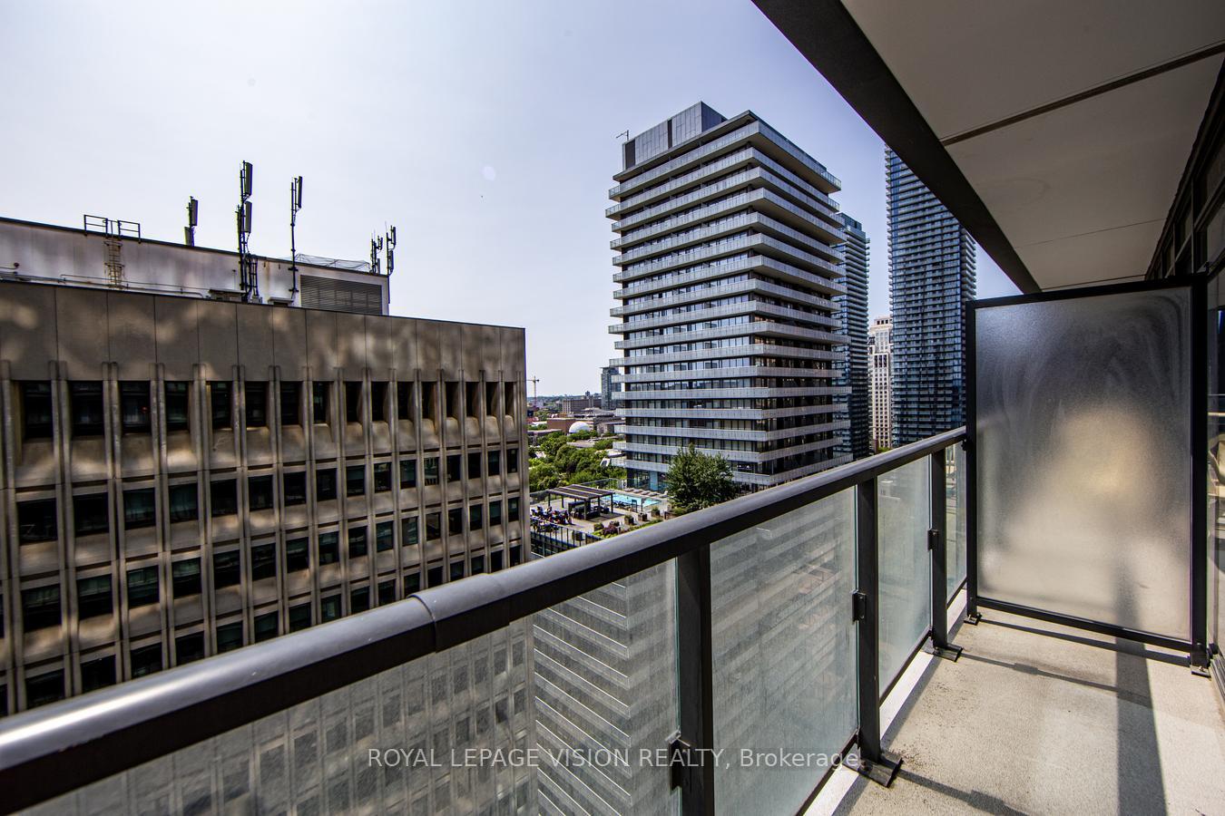 Photo 23 of Unit 2112, 955 Bay Street, Toronto, Bay Street Corridor — HOMEH