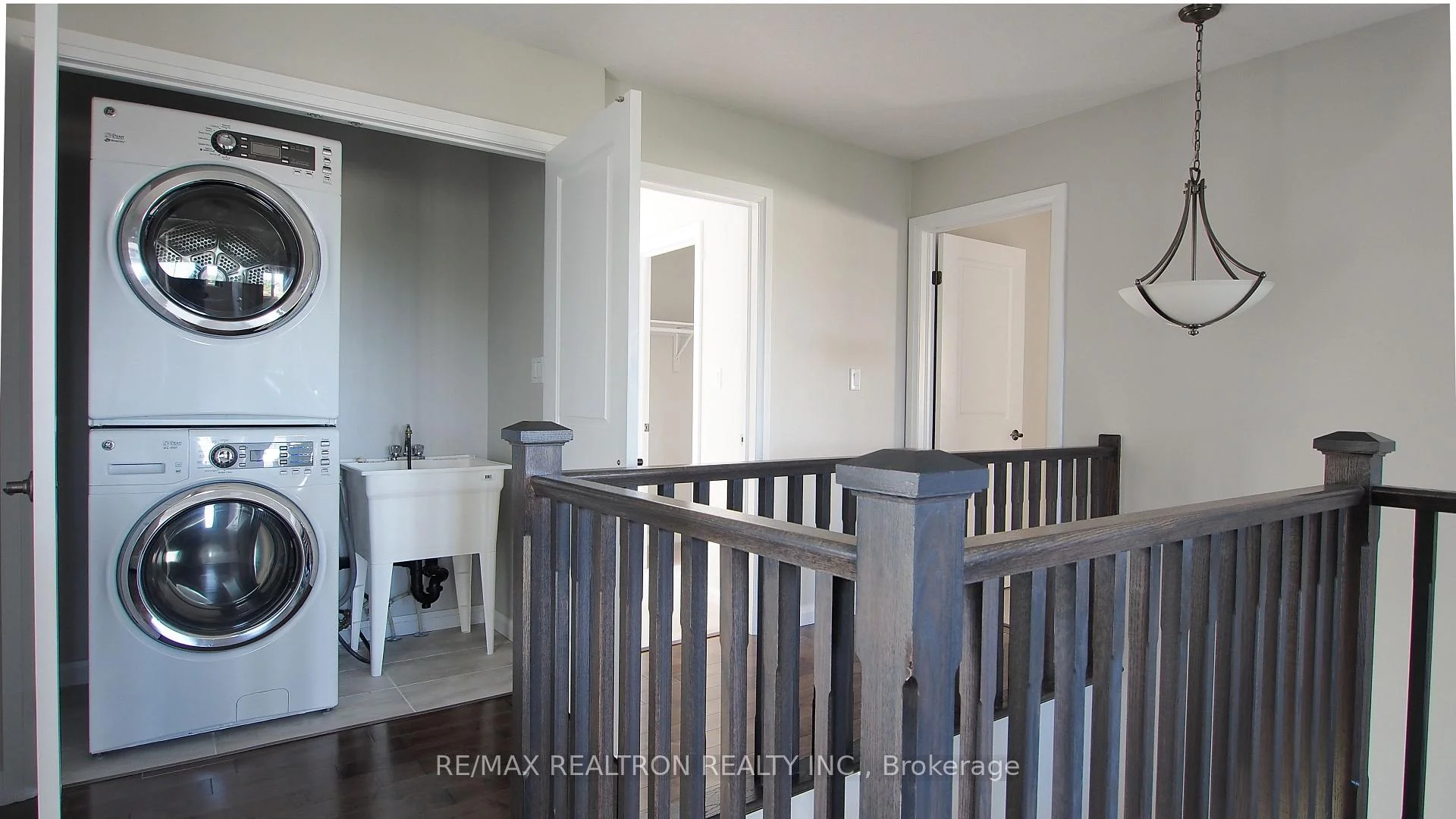 Photo 50 of 537 Sundew Drive, Waterloo, Columbia Forest/Clair Hills — HOMEH