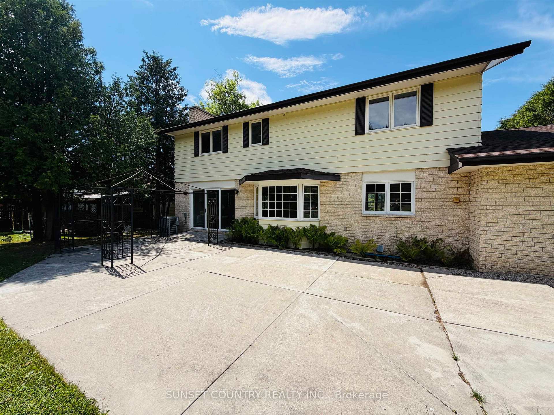 Photo 6 of 253 Riverview Drive, Dryden, Riverview — HOMEH