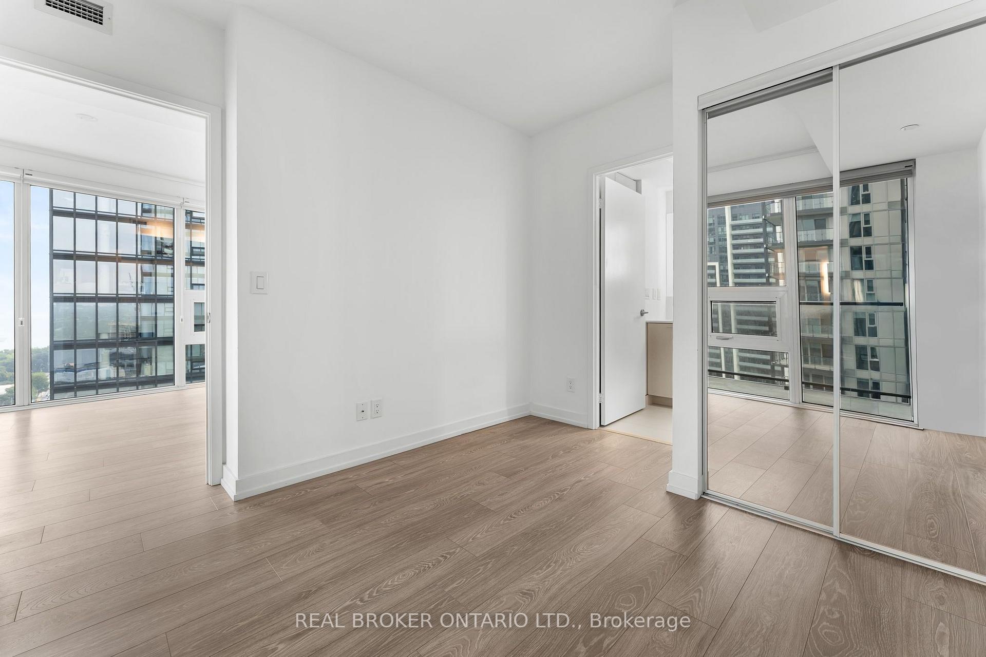 Photo 15 of Unit 2206, 19 Western Battery Road, Toronto, Niagara — HOMEH