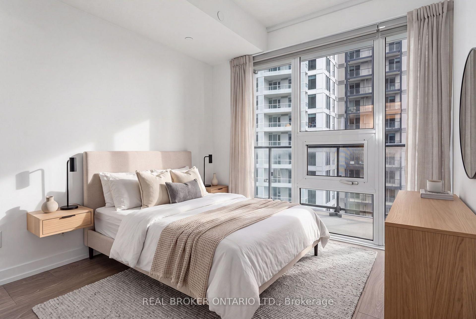 Photo 16 of Unit 2206, 19 Western Battery Road, Toronto, Niagara — HOMEH