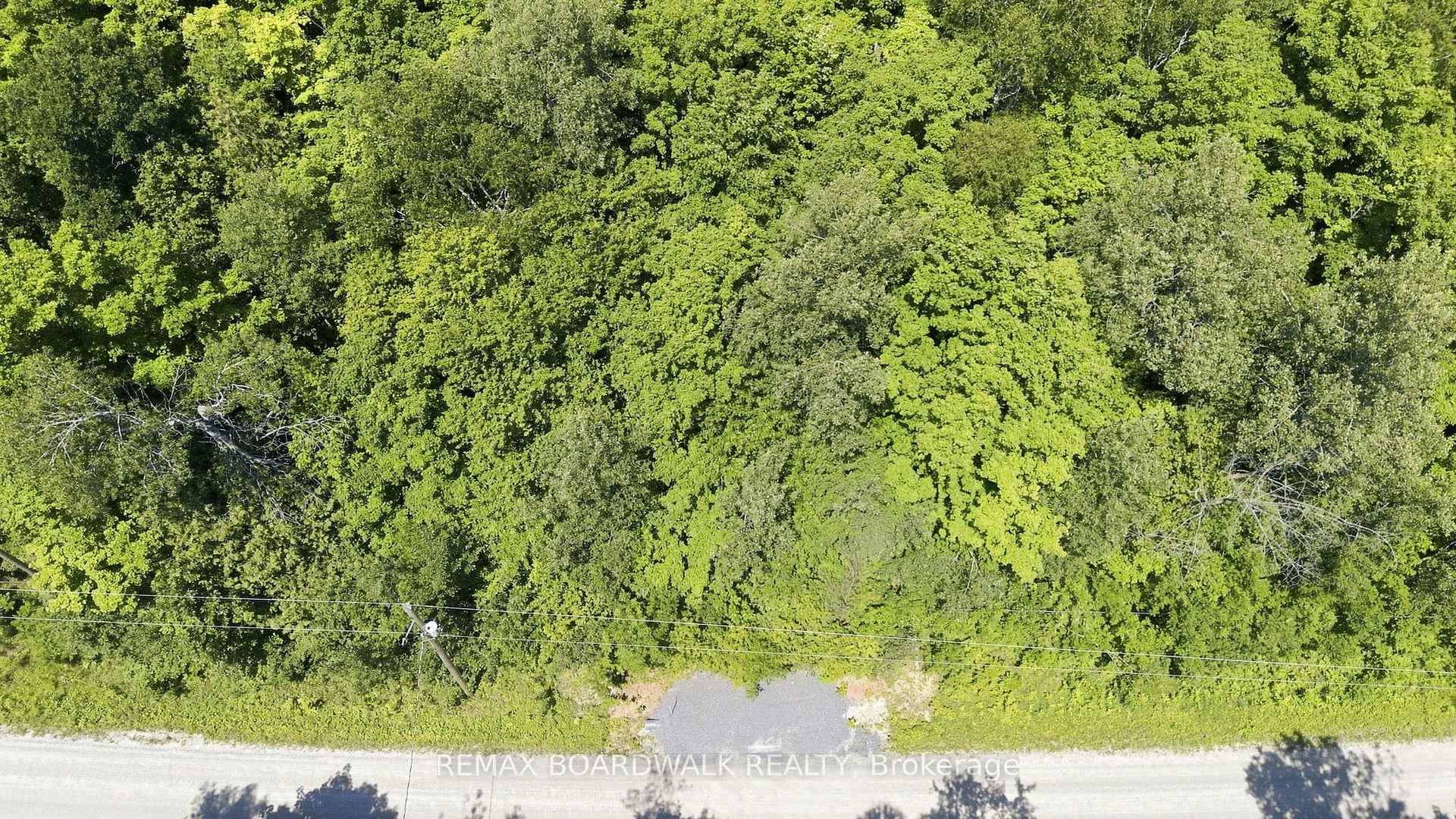 Photo 2 of 1116 Ennis Road, Tay Valley, Bathurst/Burgess & Sherbrooke (Bathurst) Twp — HOMEH