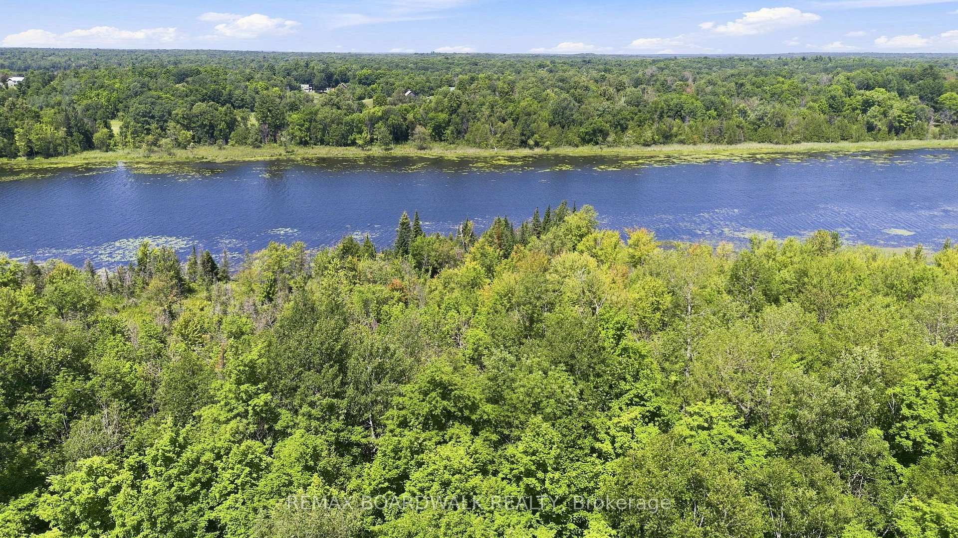 Photo 6 of 1116 Ennis Road, Tay Valley, Bathurst/Burgess & Sherbrooke (Bathurst) Twp — HOMEH