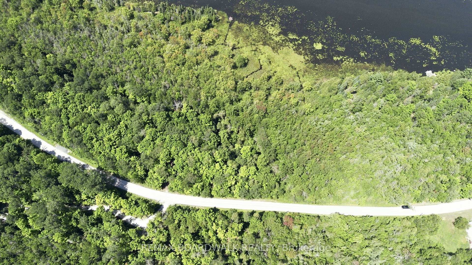 Photo 18 of 1116 Ennis Road, Tay Valley, Bathurst/Burgess & Sherbrooke (Bathurst) Twp — HOMEH